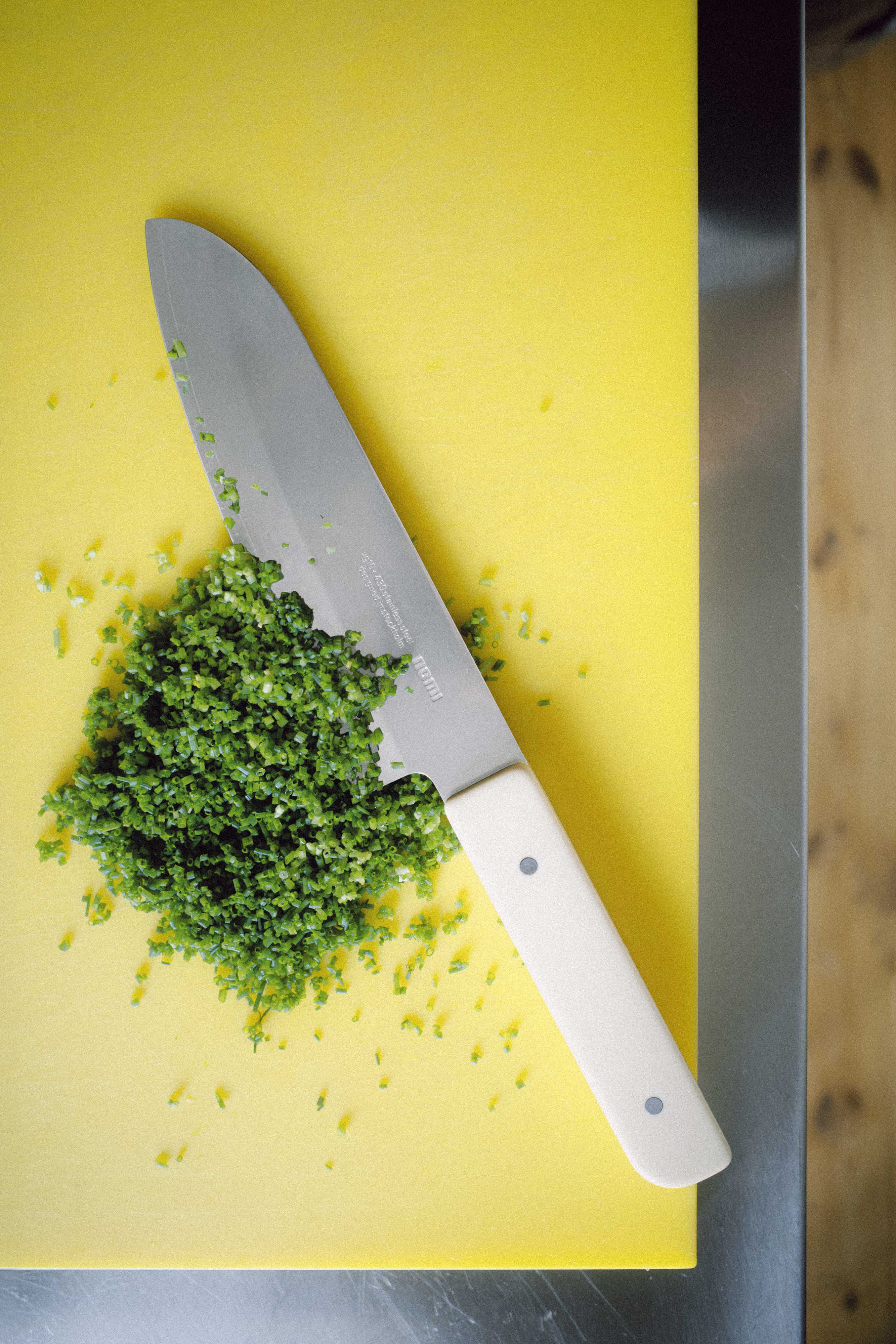 Santoku Knife Eggshell