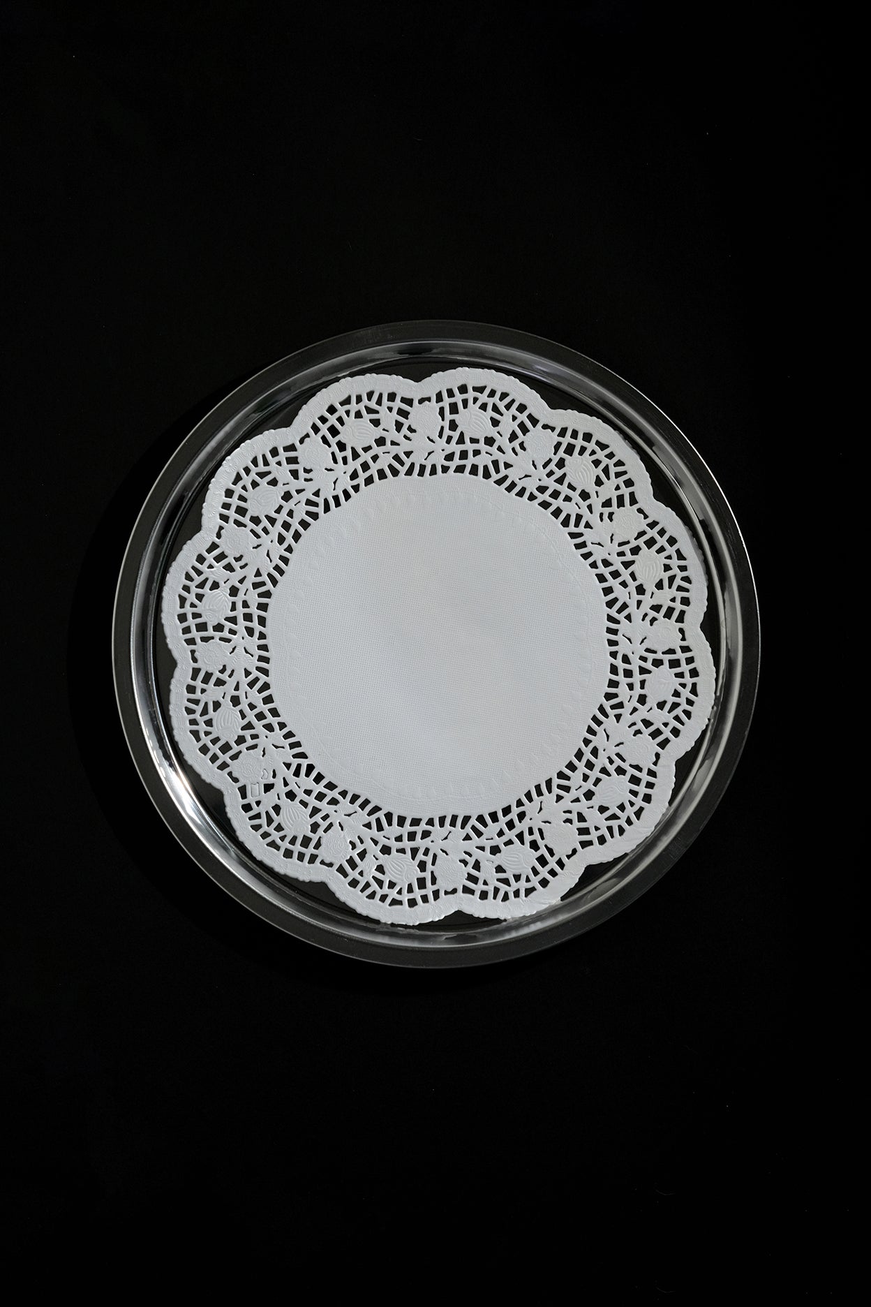 20 x Round Paper Doilies-Inox-KIOSK48TH