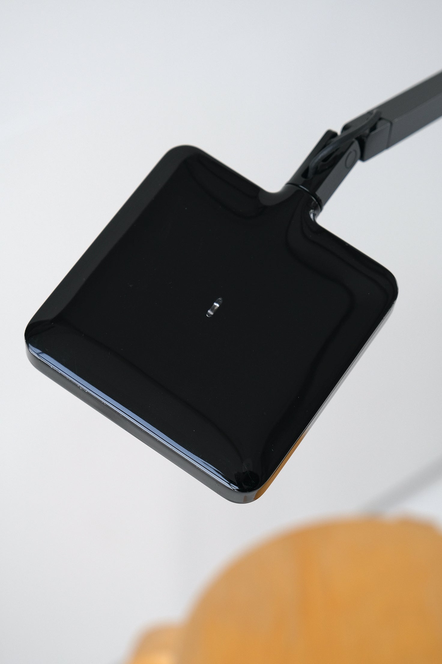 Flos Kelvin Edge Lamp