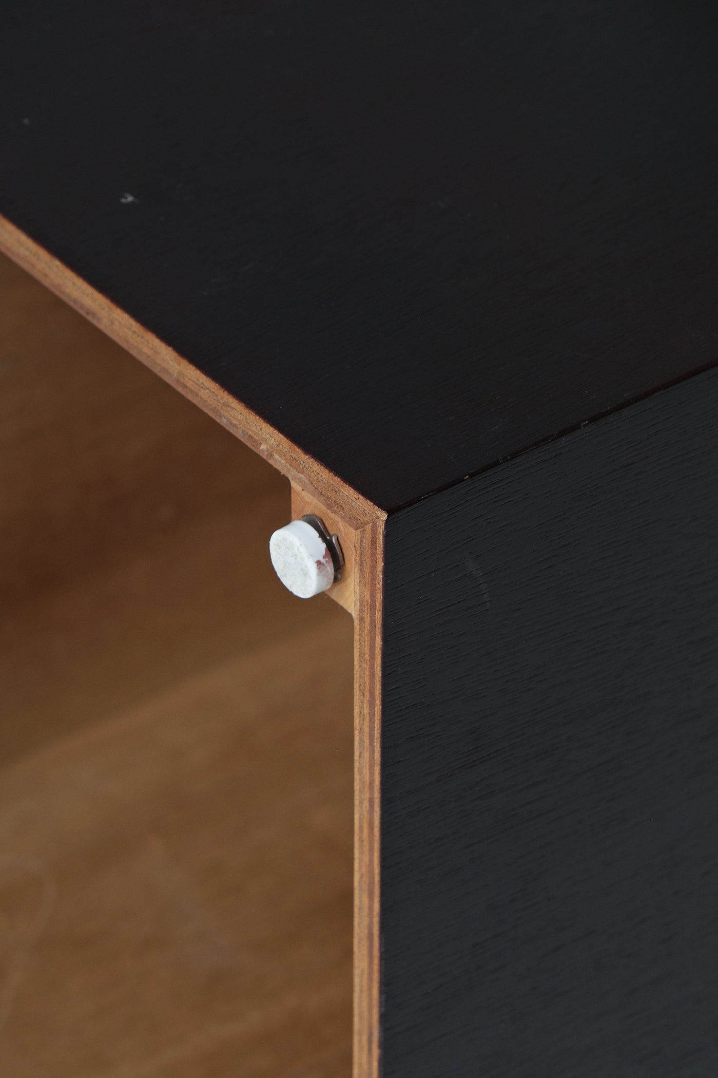 Podium Table-Vintage-KIOSK48TH