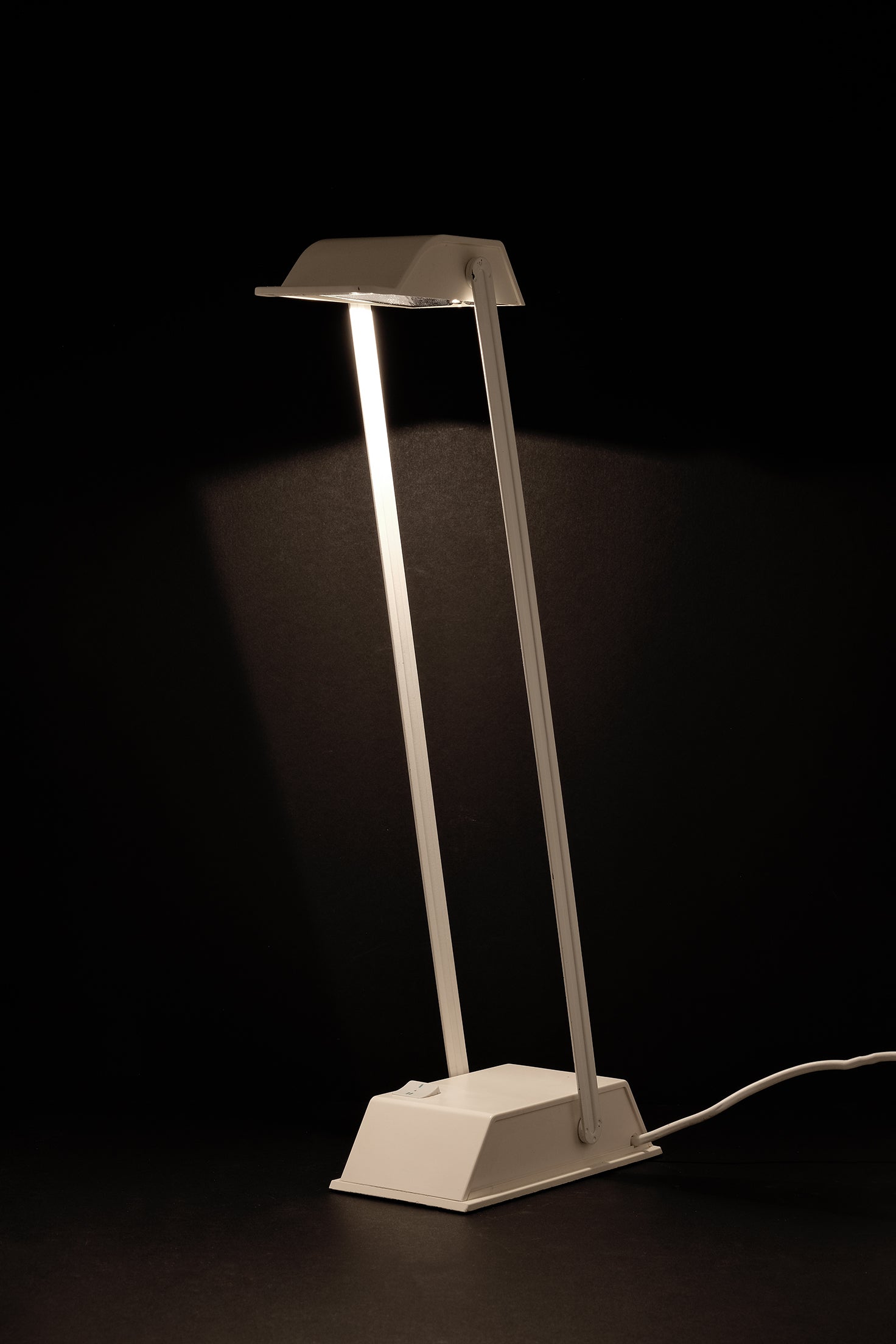 White 80s Desk Lamp