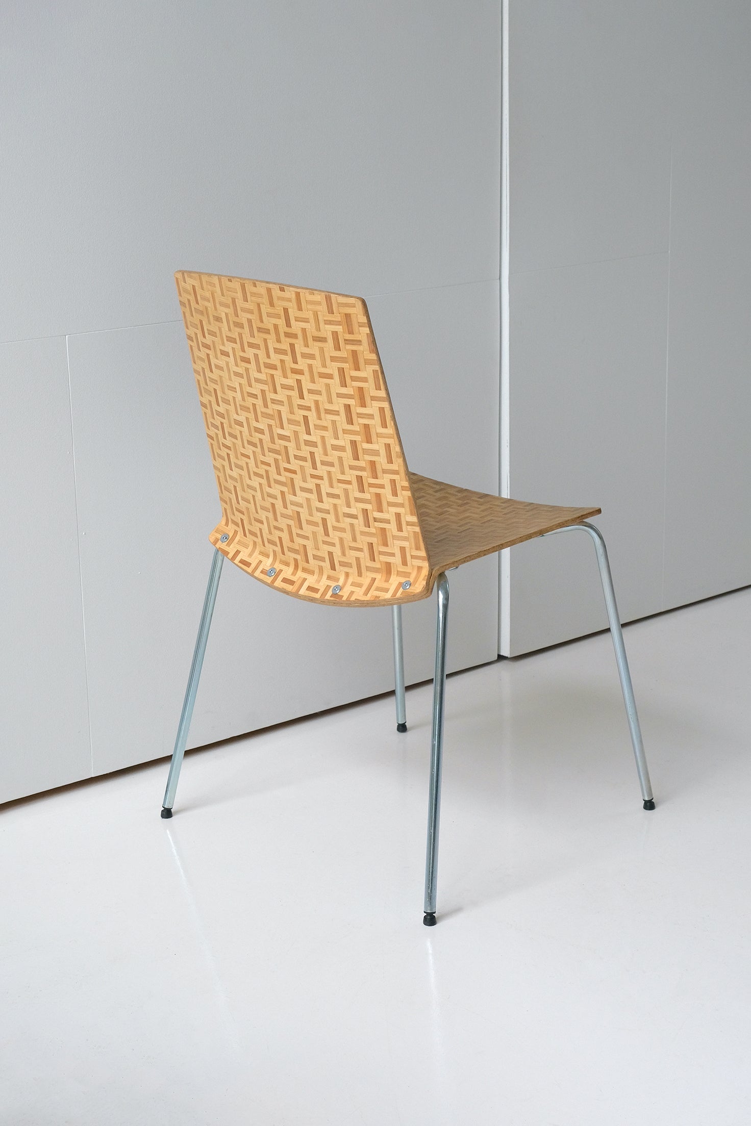 Eliot Chair