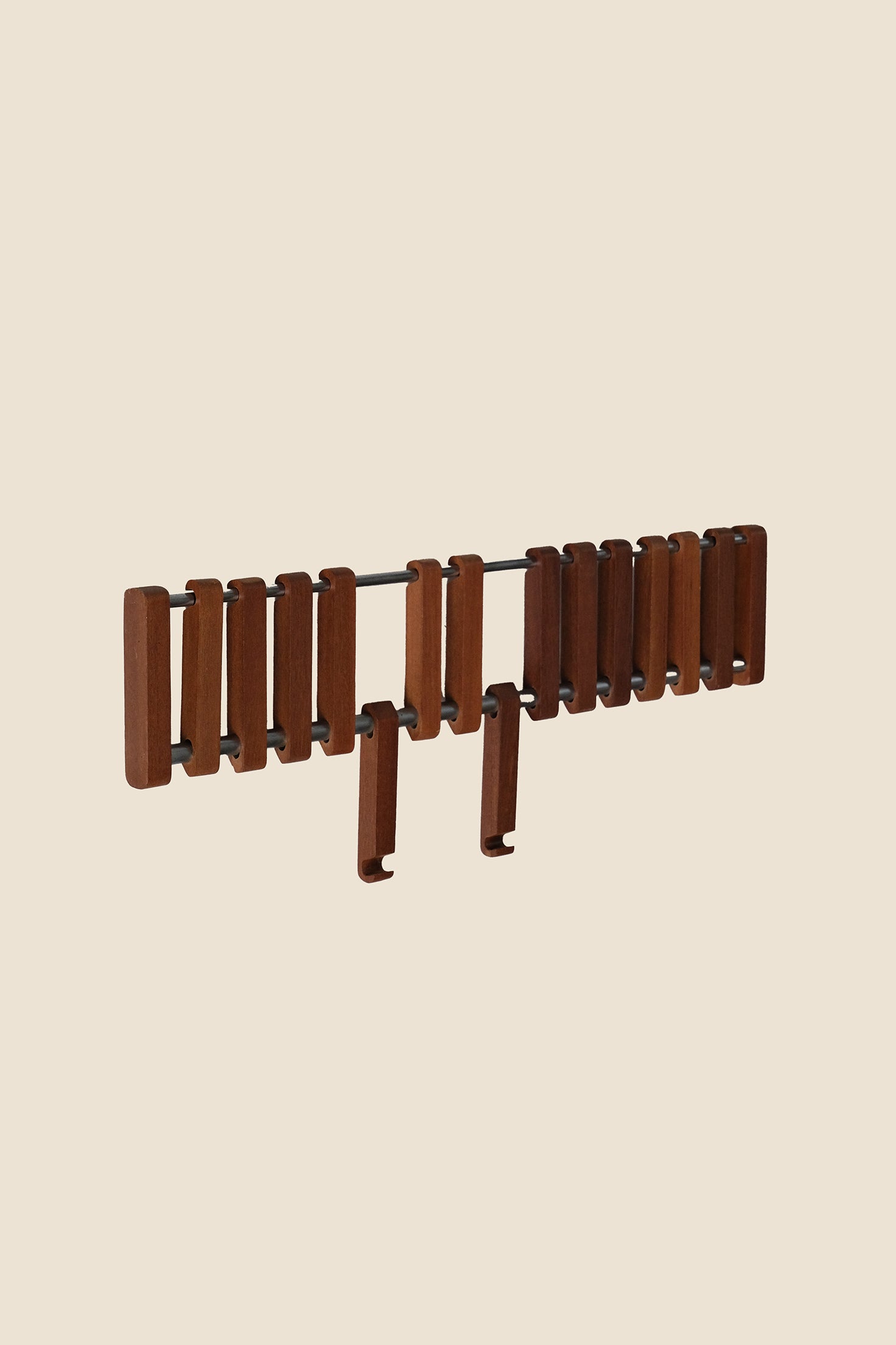 Teak Knagerække