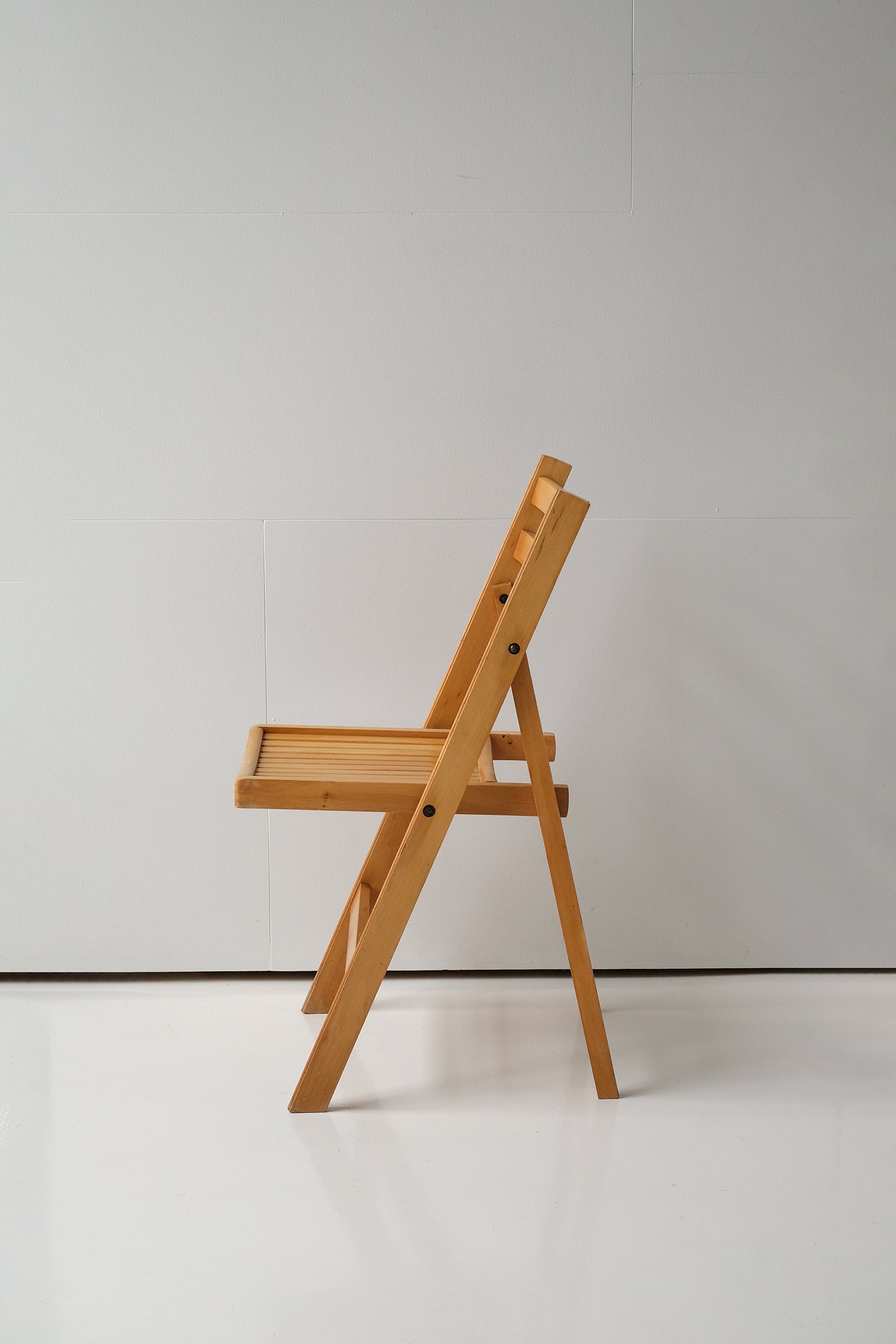 Folding Chair Beech-Vintage-KIOSK48TH