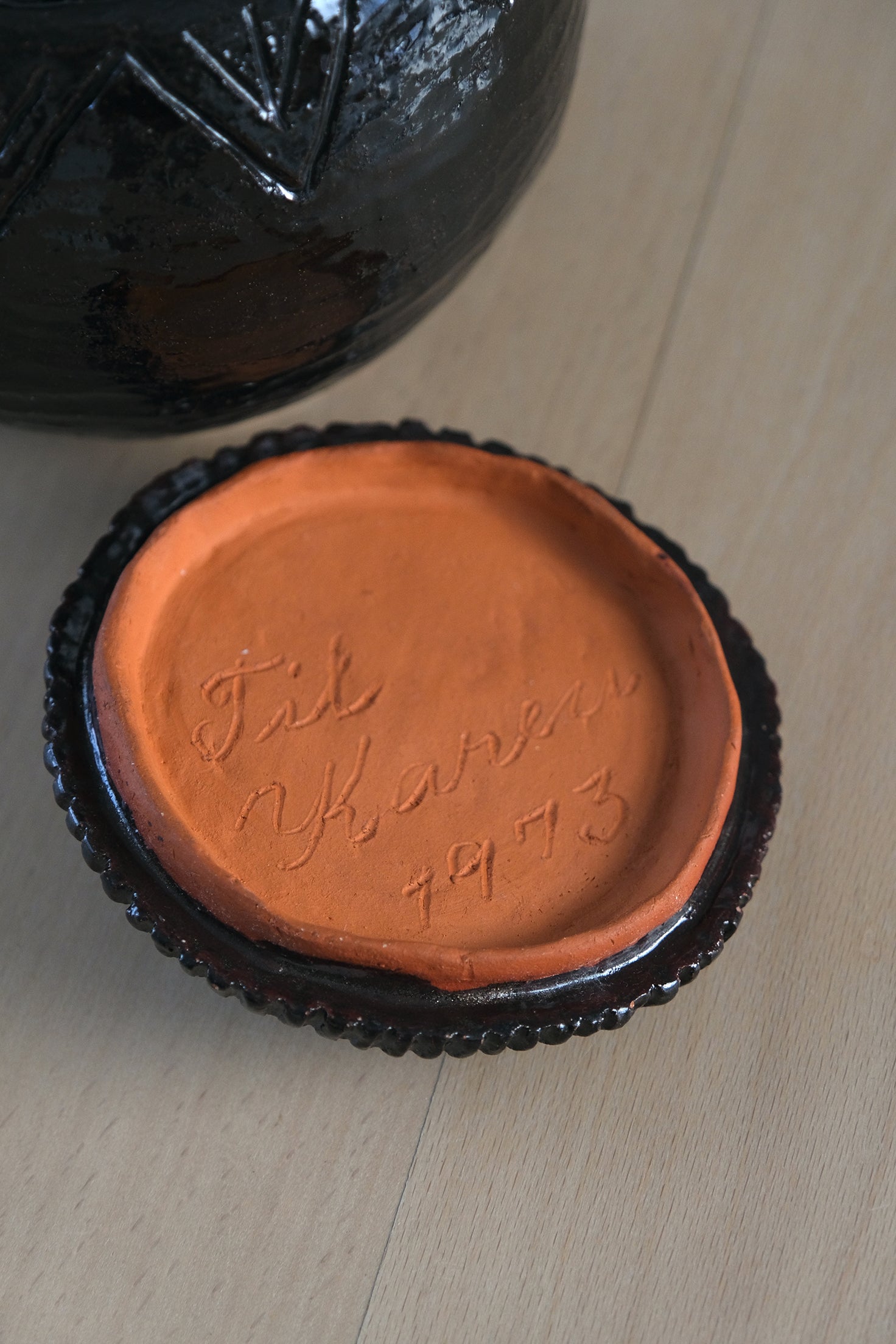 Handmade Terracotta Pot-Vintage-KIOSK48TH