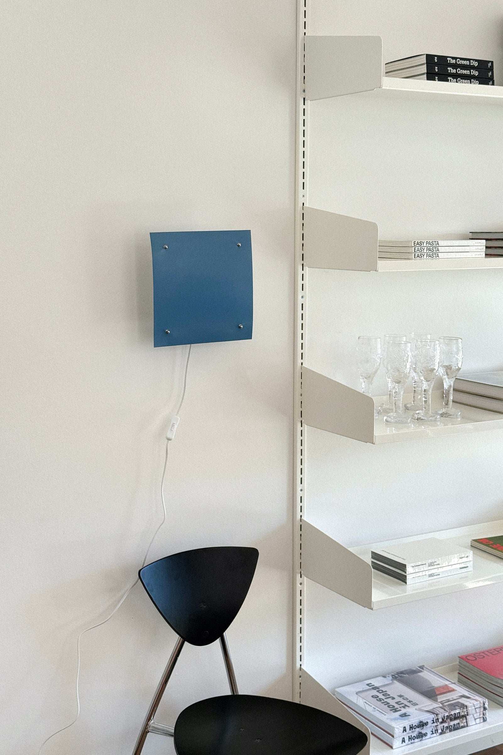 00s Tyft Wall Lamp