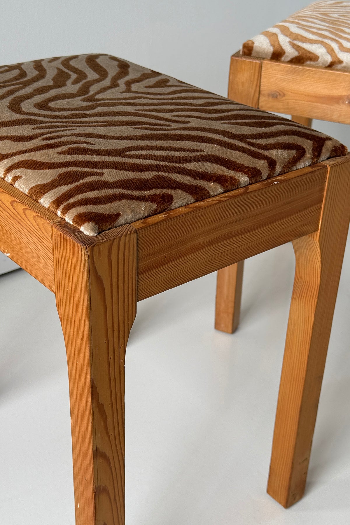 Animal Pine Stool