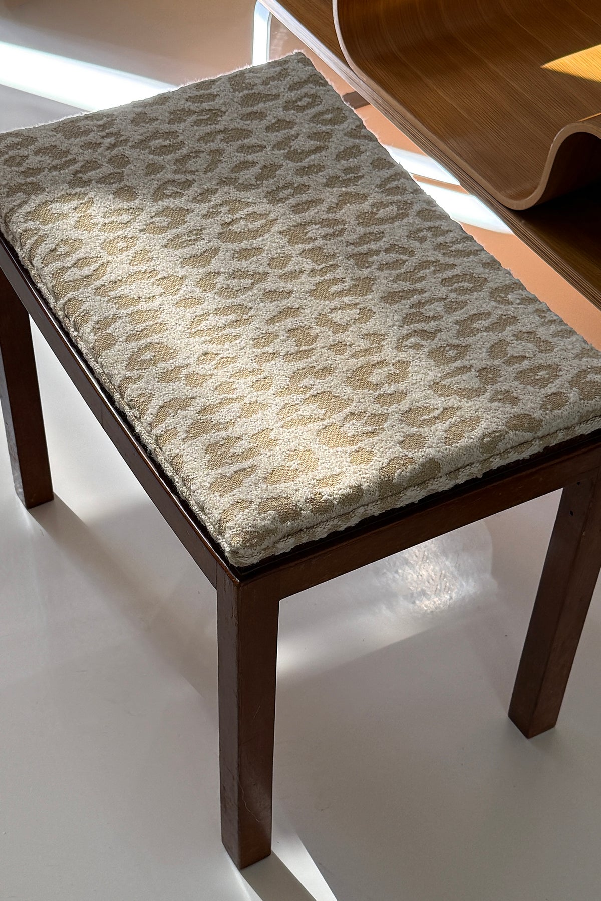 Leopard Taburet