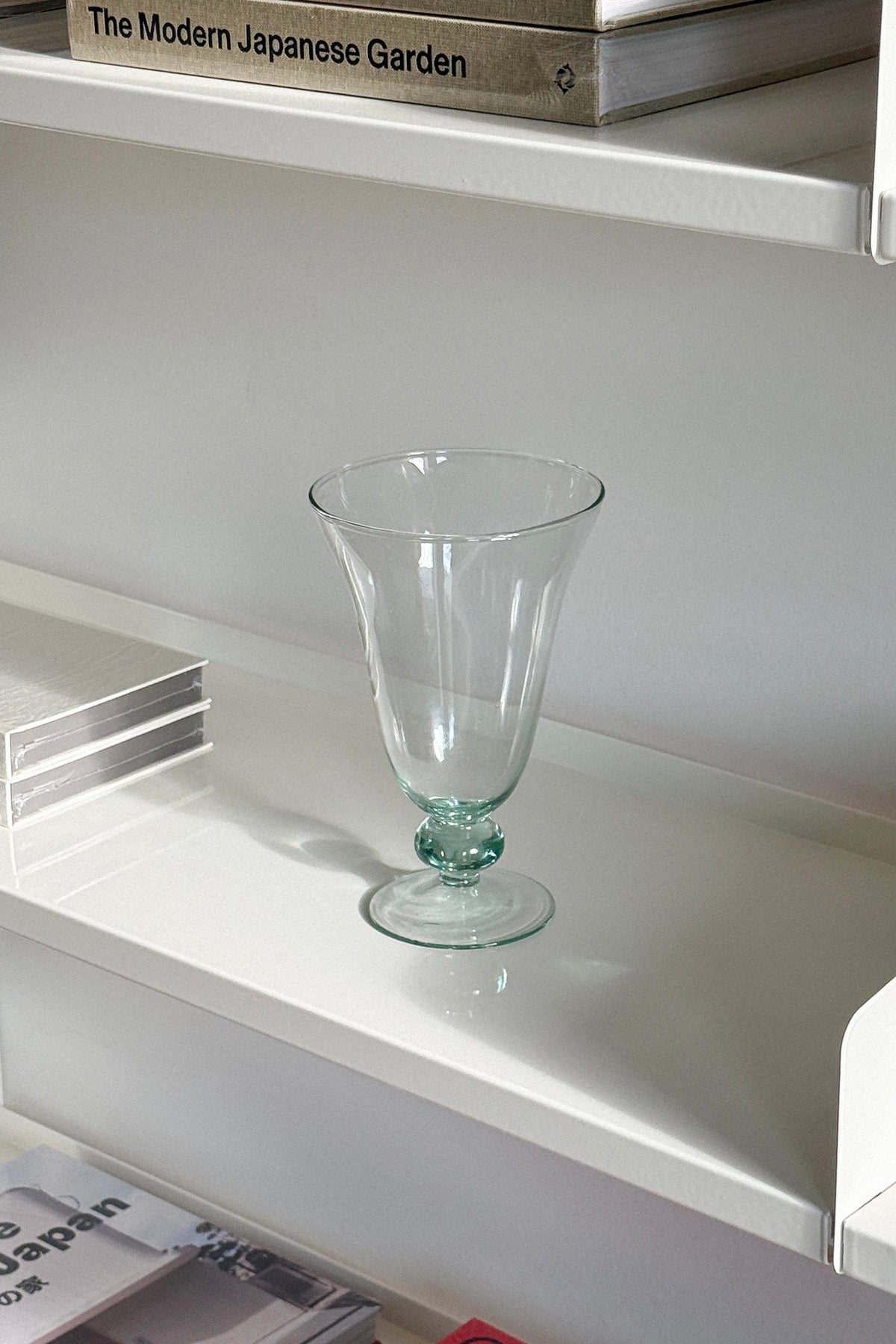 Footed Glass Vase 21cm