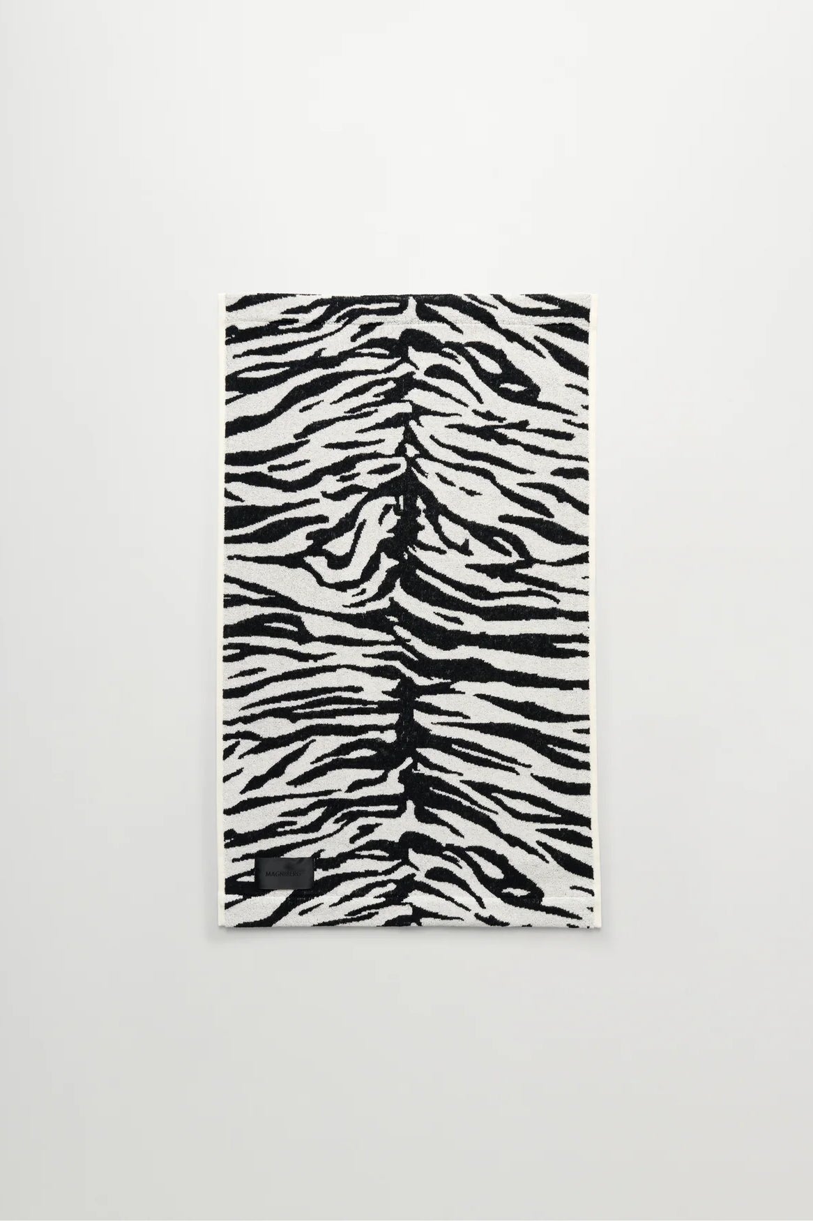 Wild Hand Towel White Tiger