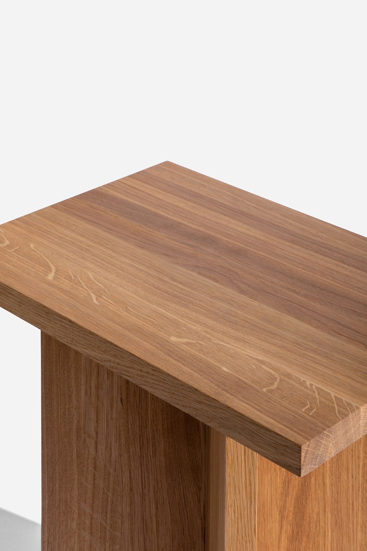 L6 CORINTH Side Table Natural Oak-LOEHR-KIOSK48TH