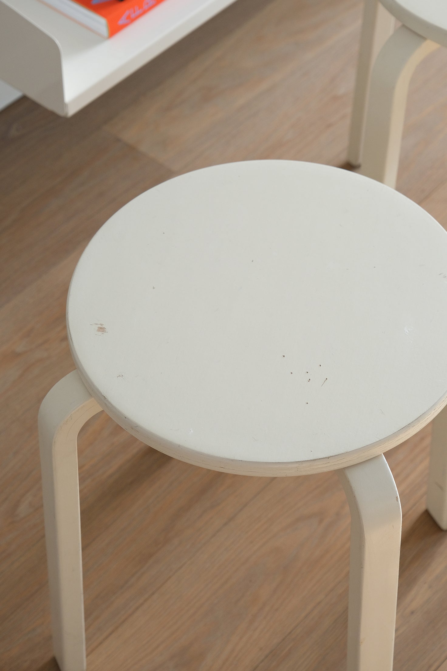 Stool White-Vintage-KIOSK48TH