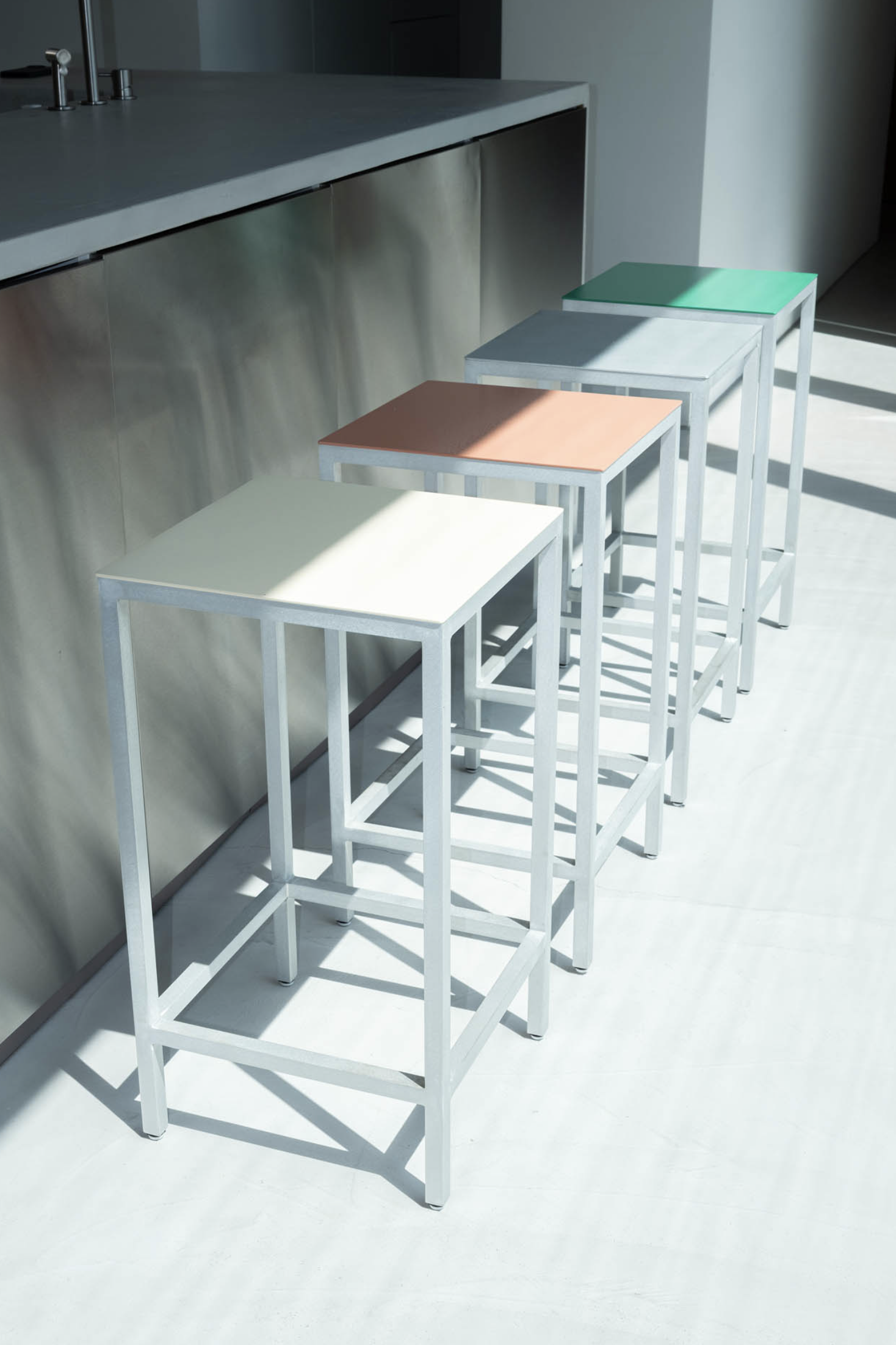 Alu Bar Stool M-Valerie_Objects-KIOSK48TH