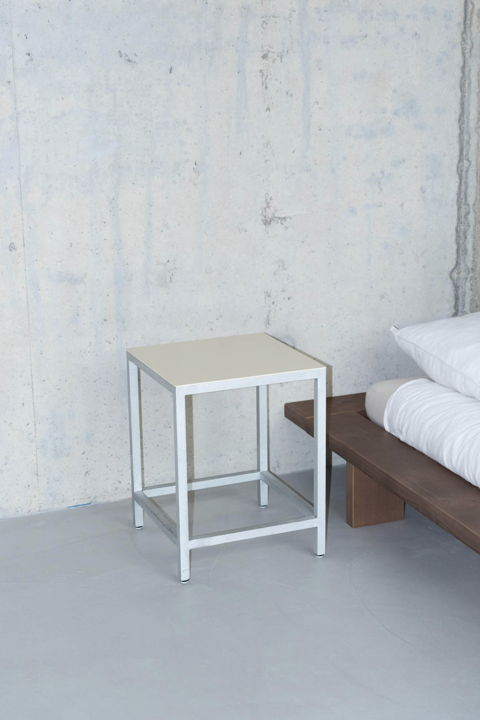 Alu Bar Stool S-Valerie_Objects-KIOSK48TH