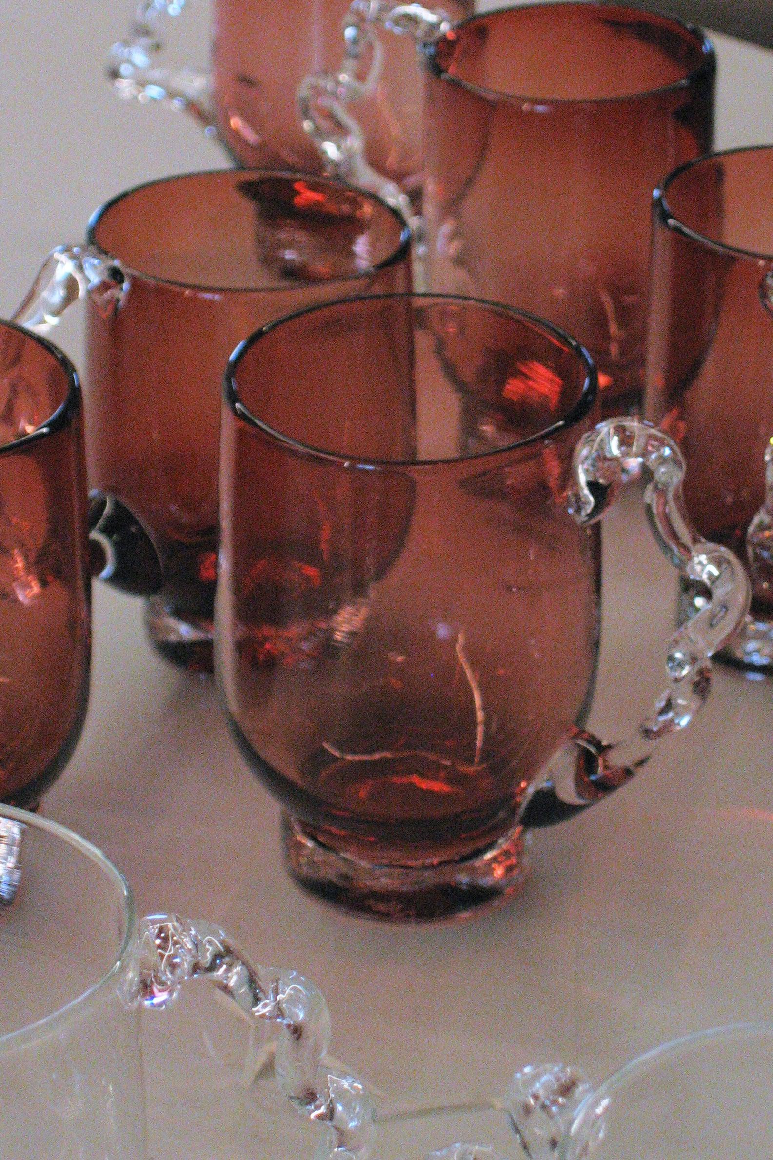 Bellucci Cup ruby-Nina Nørgaard-KIOSK48TH