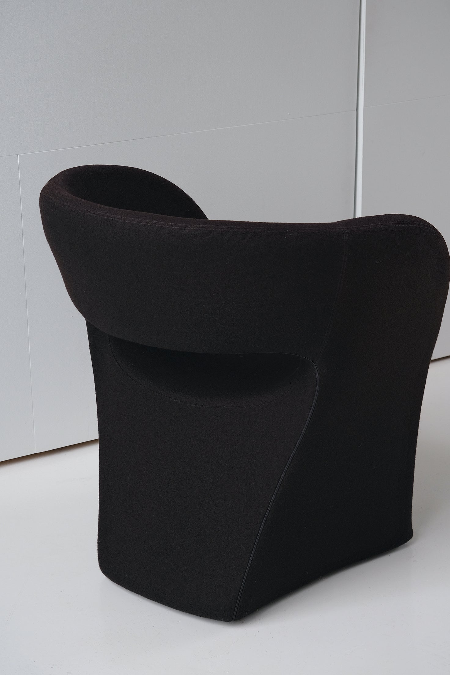 Black Armchair-Vintage-KIOSK48TH