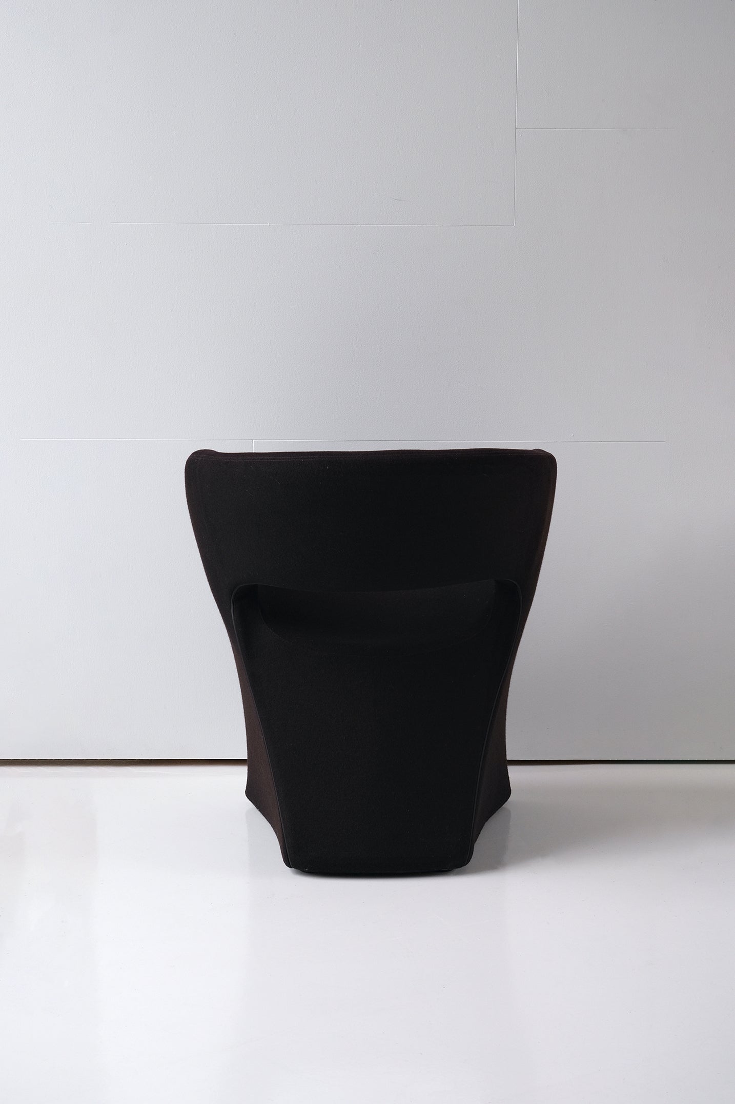 Black Armchair-Vintage-KIOSK48TH