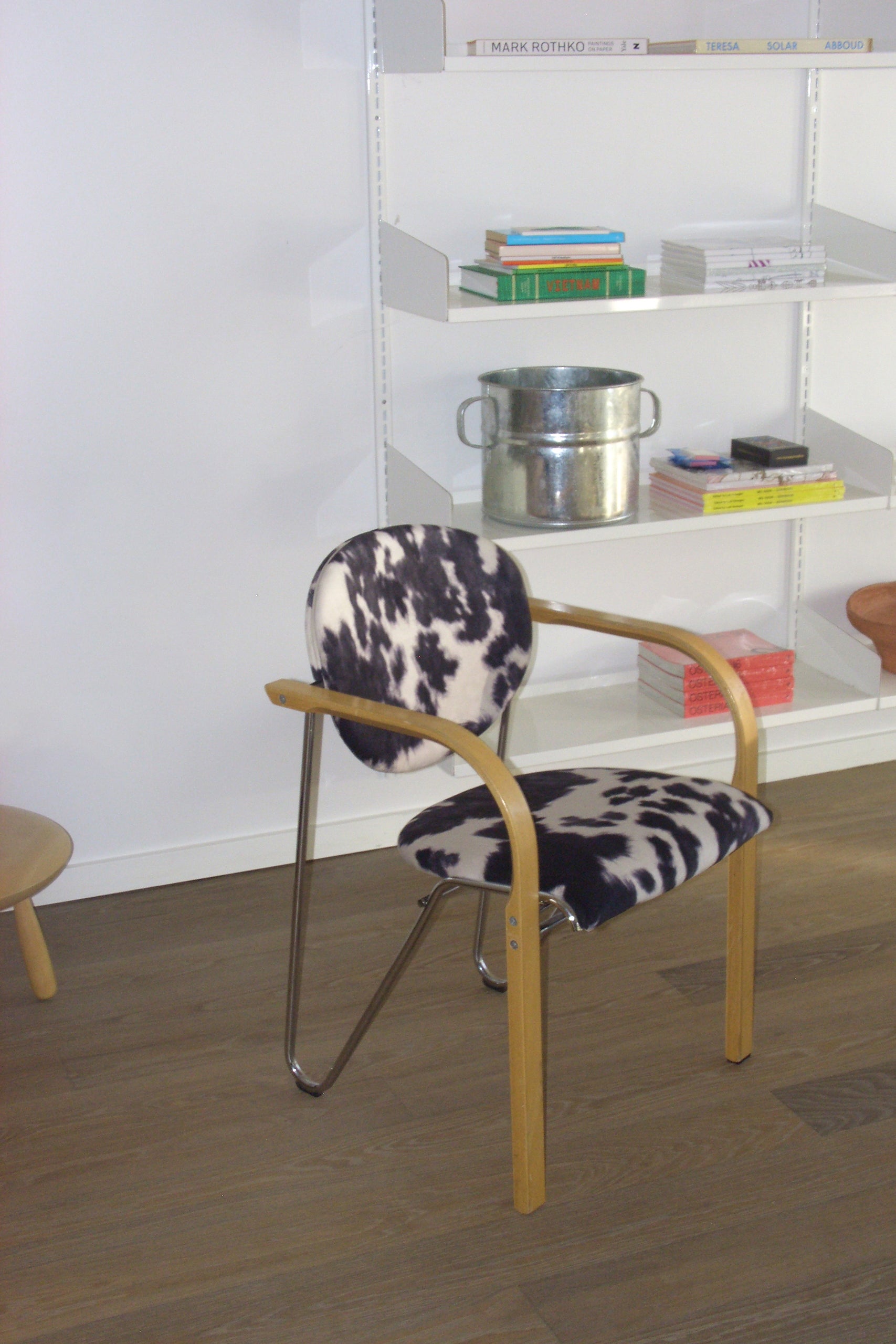 Cow Chrome / Beech Chair-Vintage-KIOSK48TH