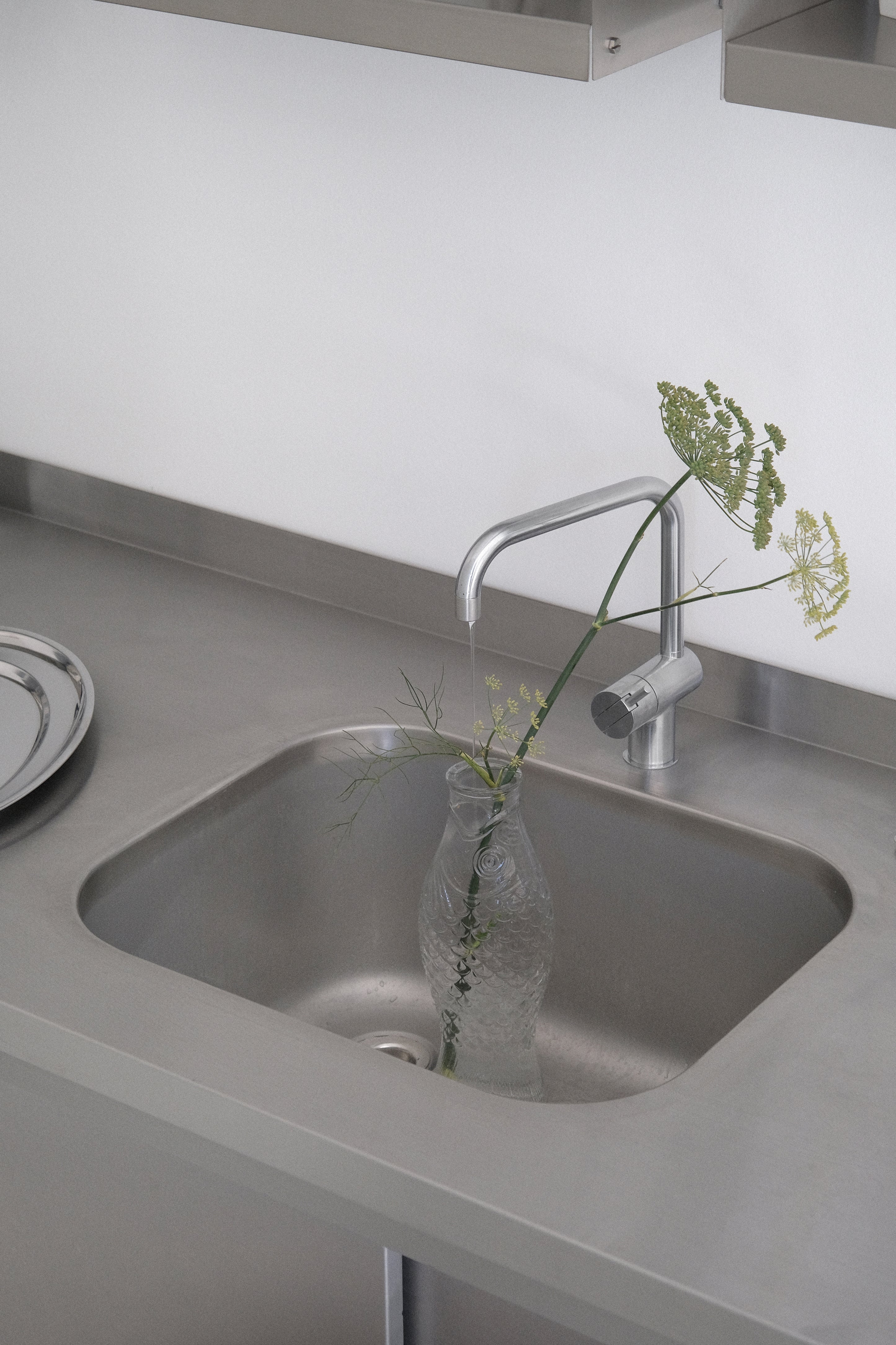 Fish vase/bottle transparent-Serax-KIOSK48TH