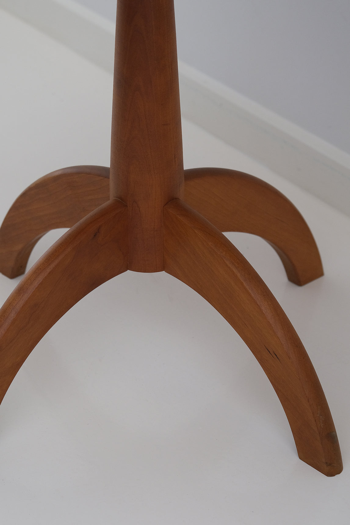 Footed Side Table-Vintage-KIOSK48TH
