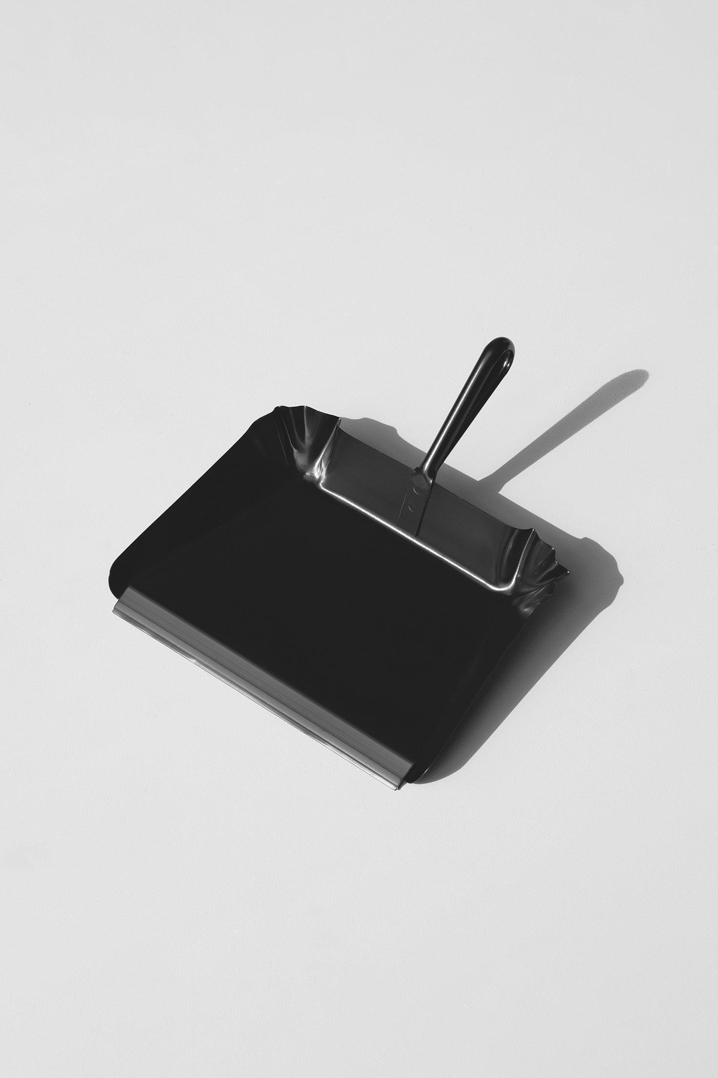 Metal Dustpan Black
