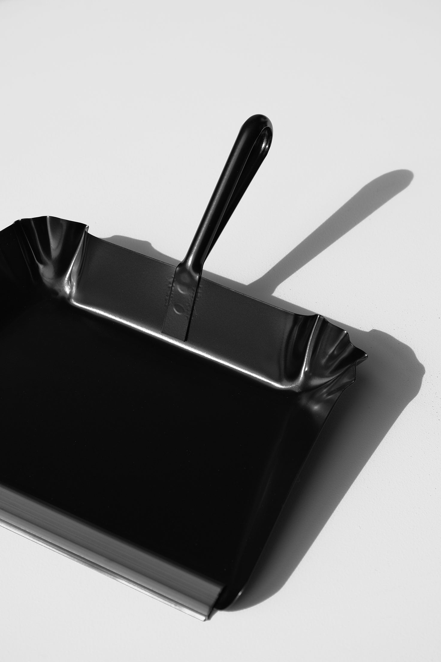 Metal Dustpan Black