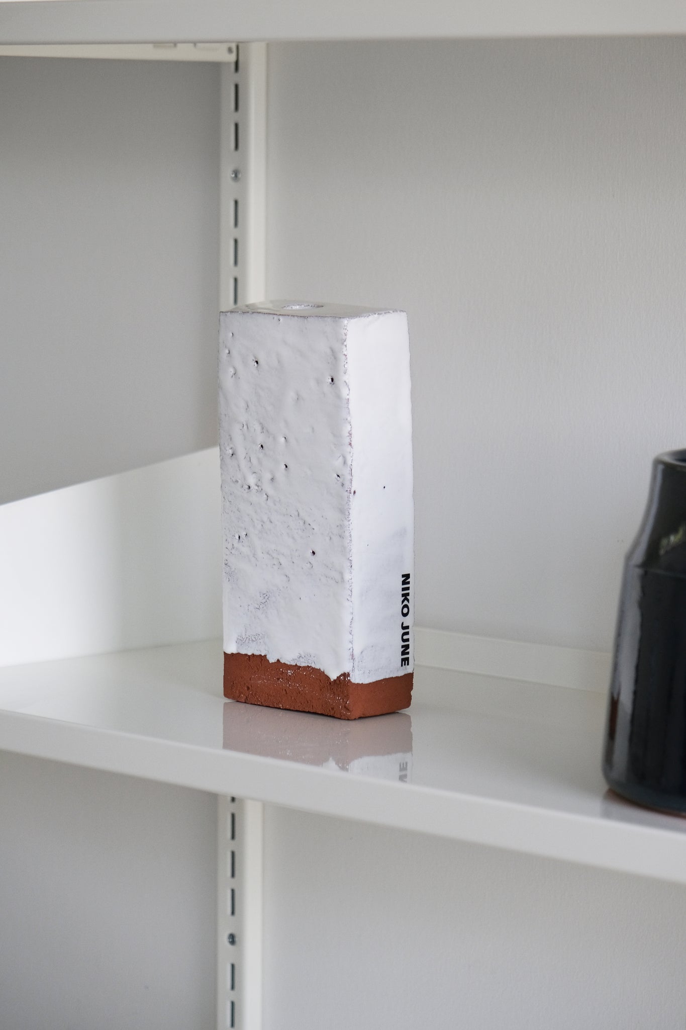 A single brick candle holder white-NIKO JUNE-KIOSK48TH