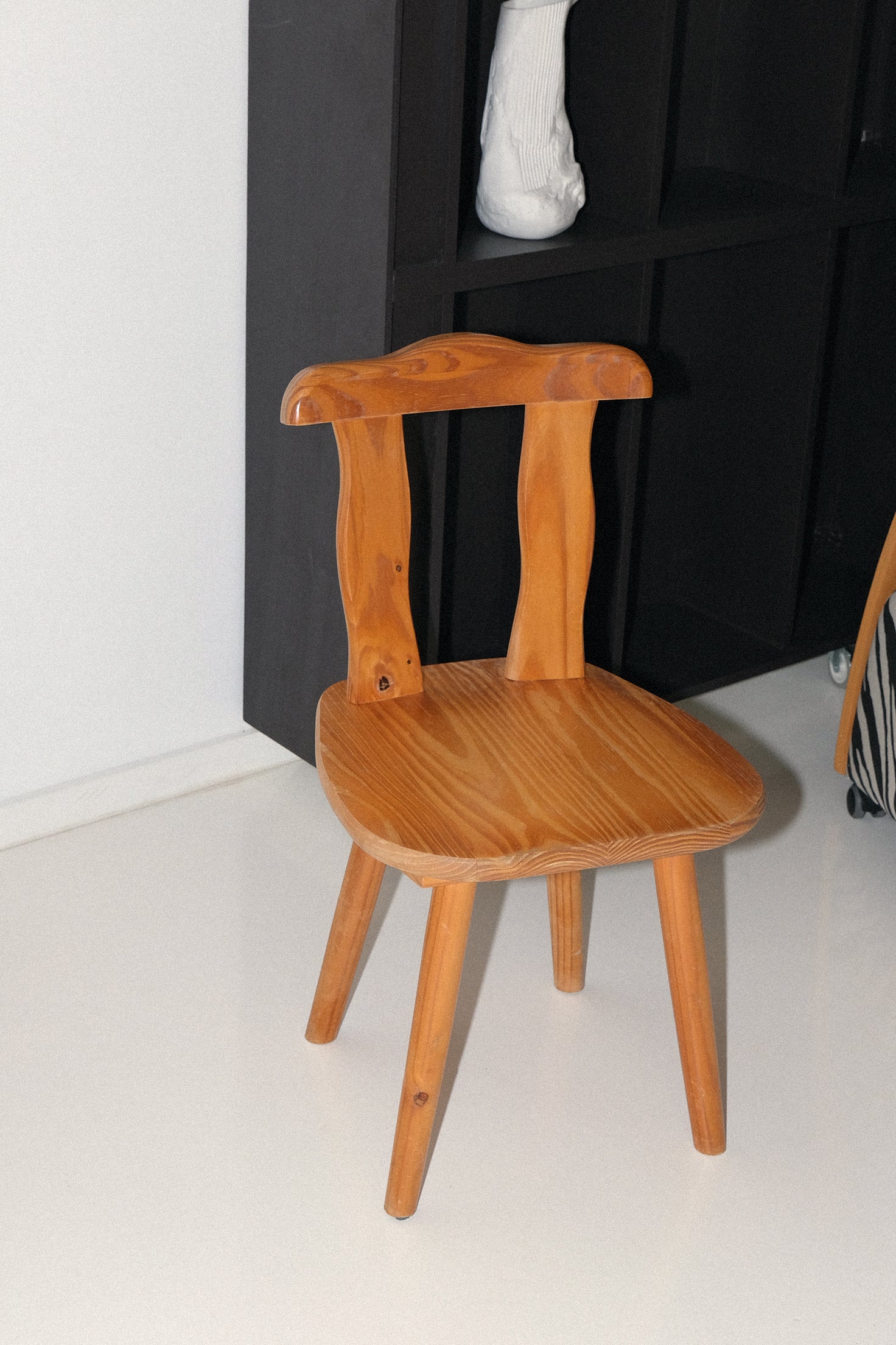 Pine Chair-Vintage-KIOSK48TH