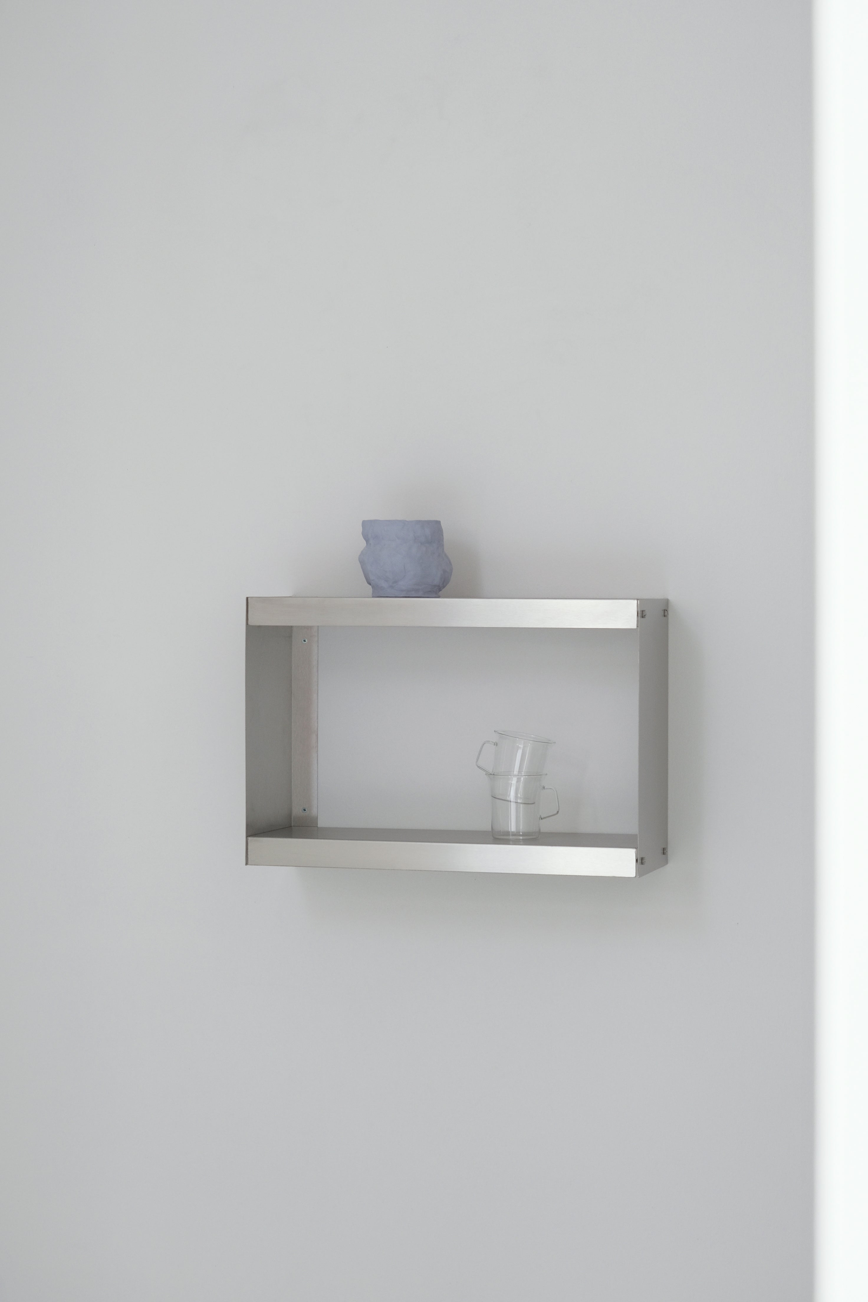Shlf two layer-KIOSK48TH-[interior]-[design]-KIOSK48TH-stålhylde-steel-shelf-stainless-steel