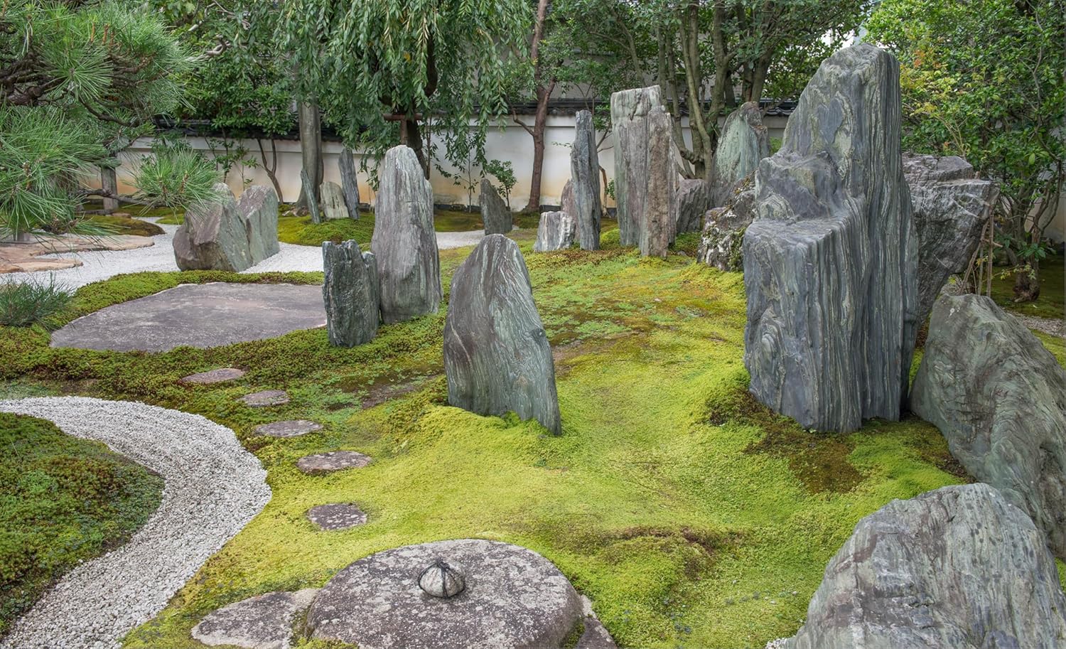 The Modern Japanese Garden-Thames & Hudson-KIOSK48TH