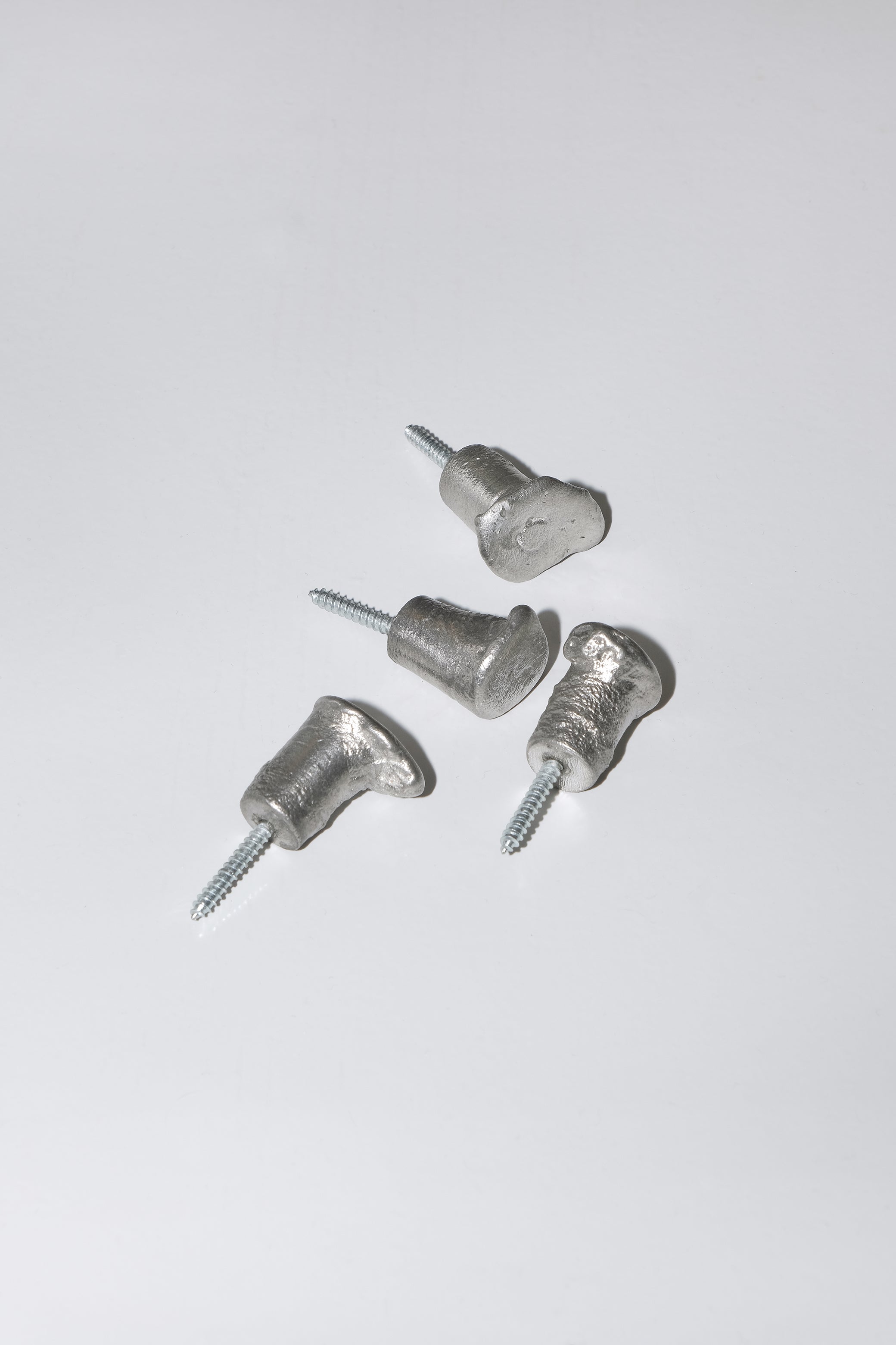 Tin wall knob-Alfred Sahlén-KIOSK48TH
