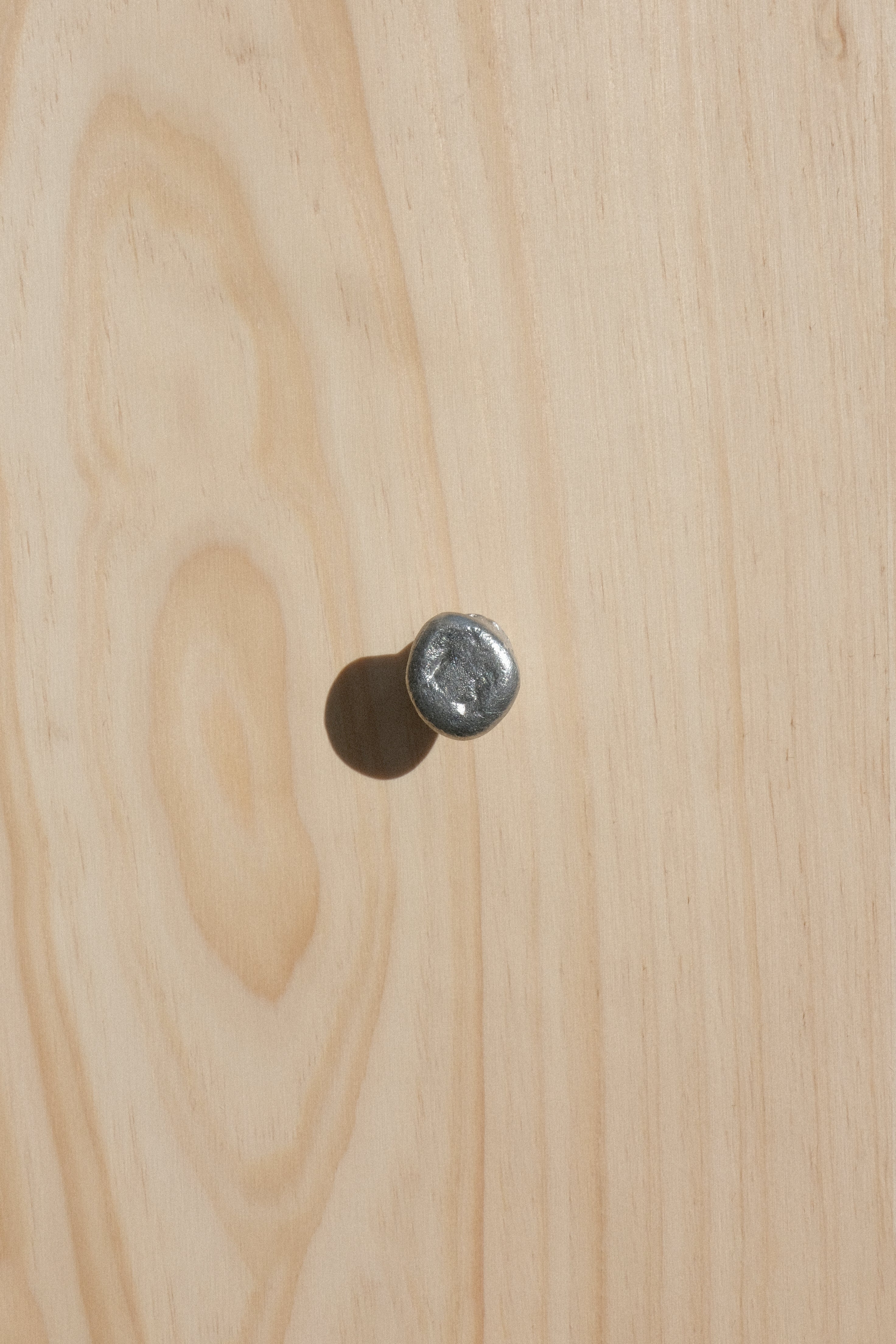 Tin wall knob-Alfred Sahlén-KIOSK48TH