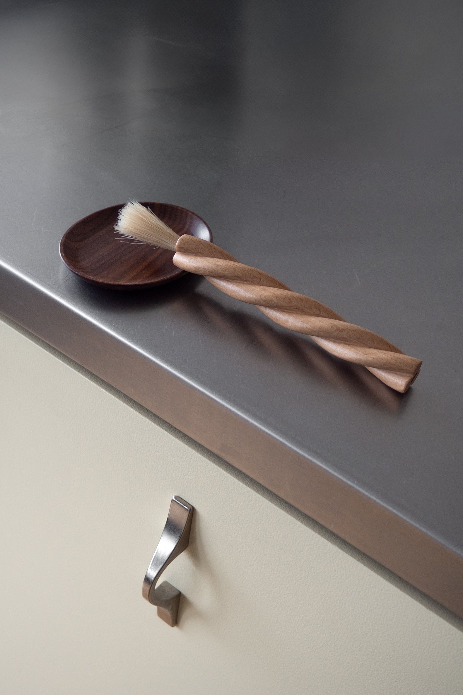 Twisted Kitchen Brush