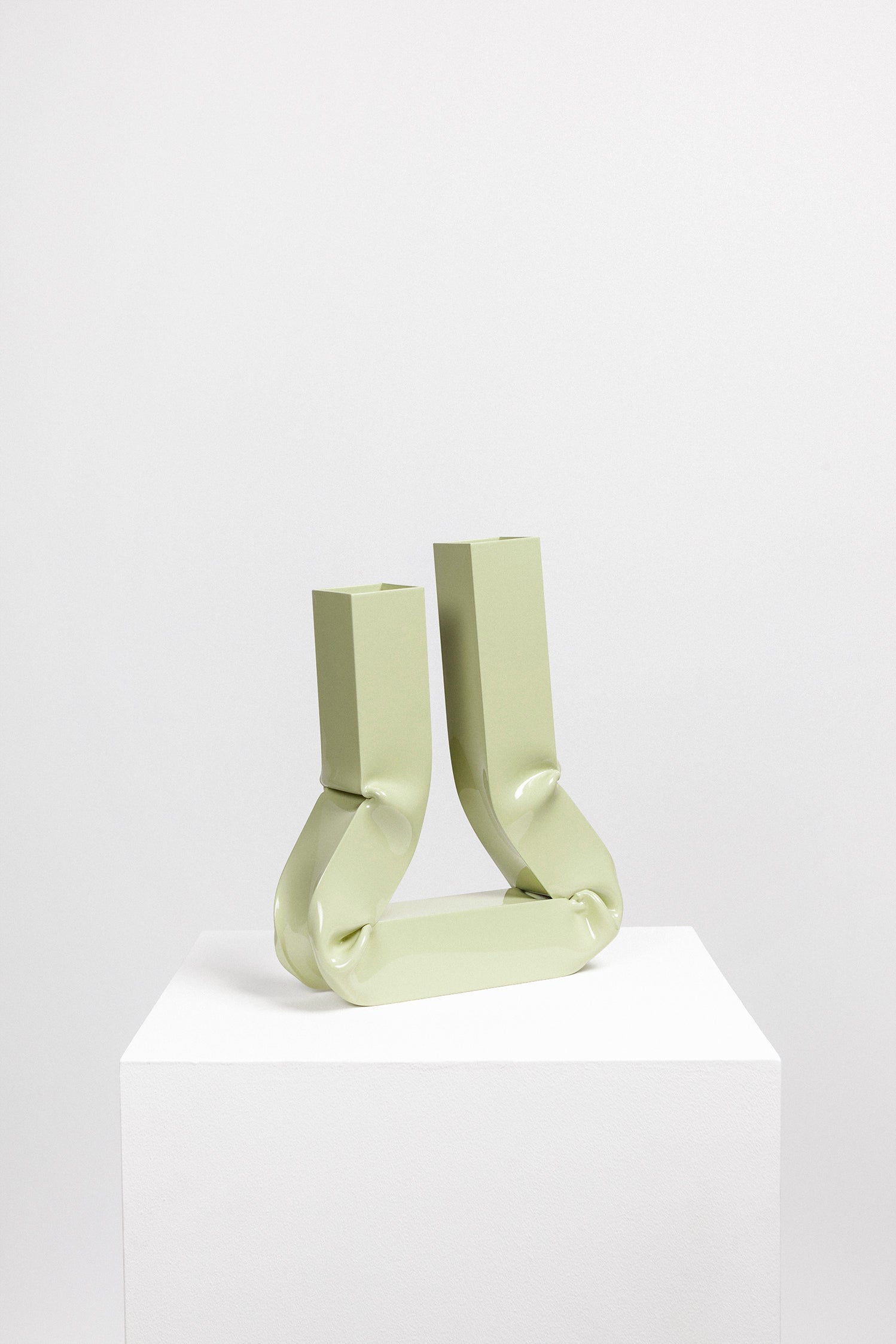 Vasi vase pale green-(a.o.t.)-KIOSK48TH