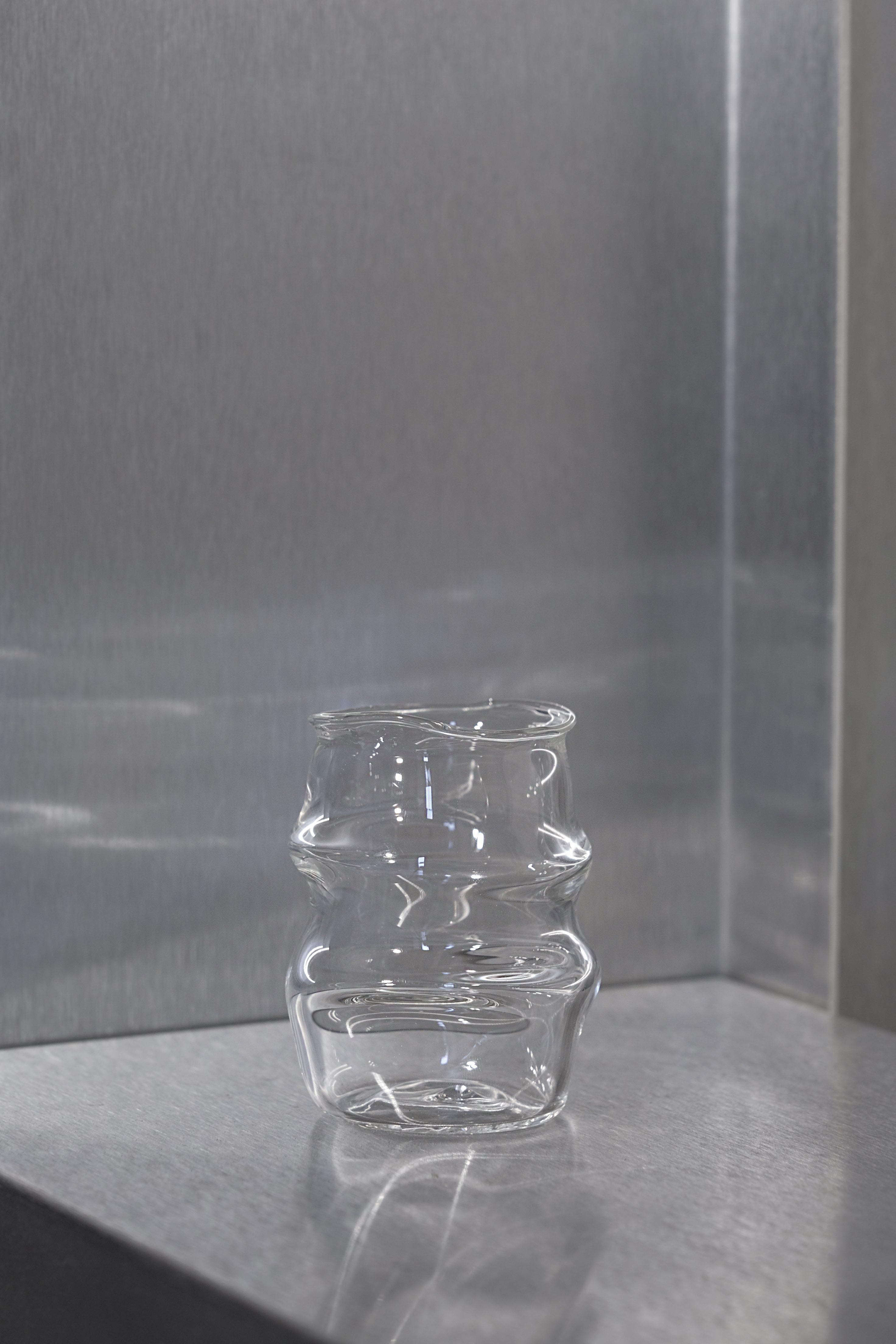 Verre Froissé Eau-Ulysse Sauvage-[interior]-[design]-KIOSK48TH
