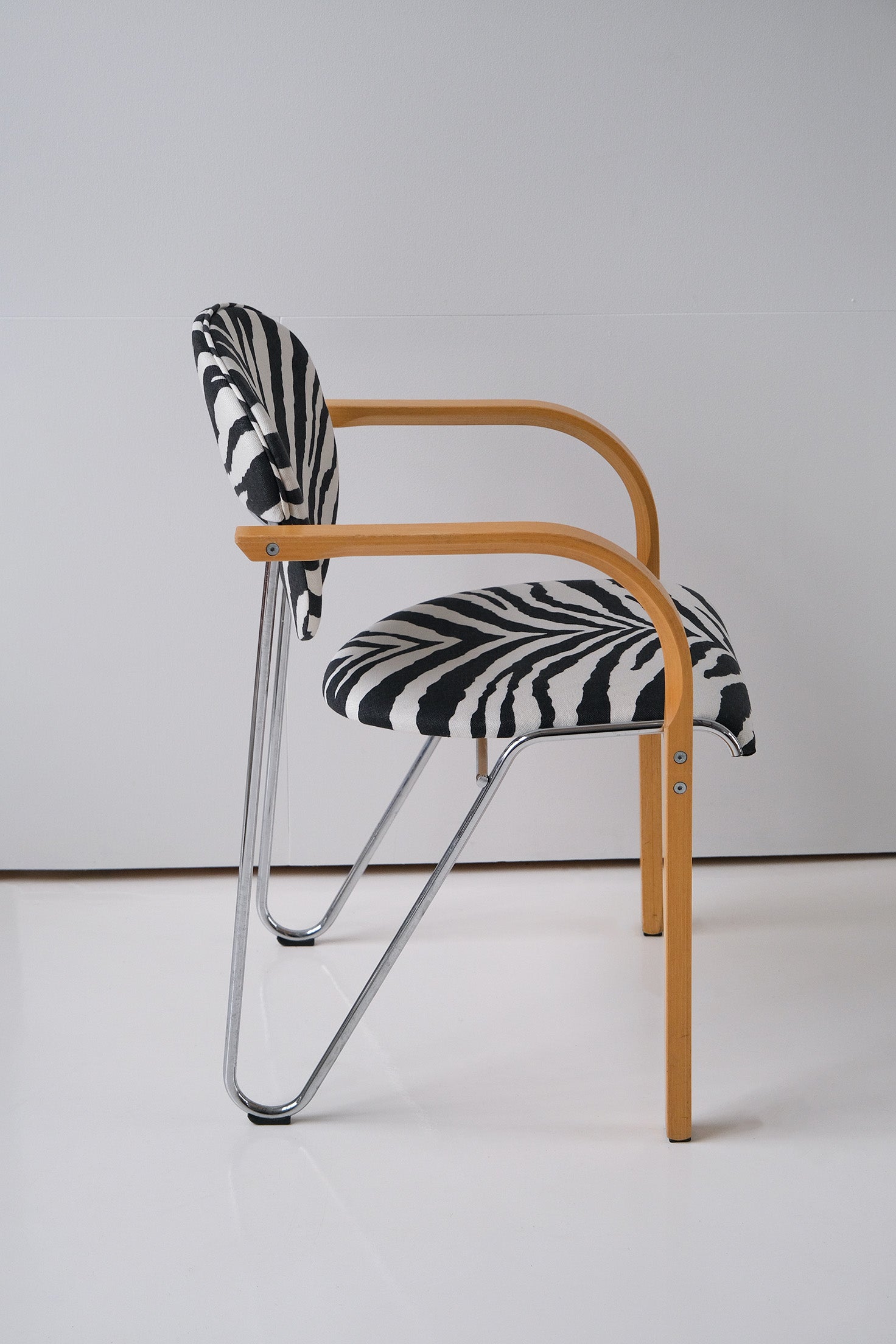 Zebra Chrome / Beech Chair-Vintage-KIOSK48TH