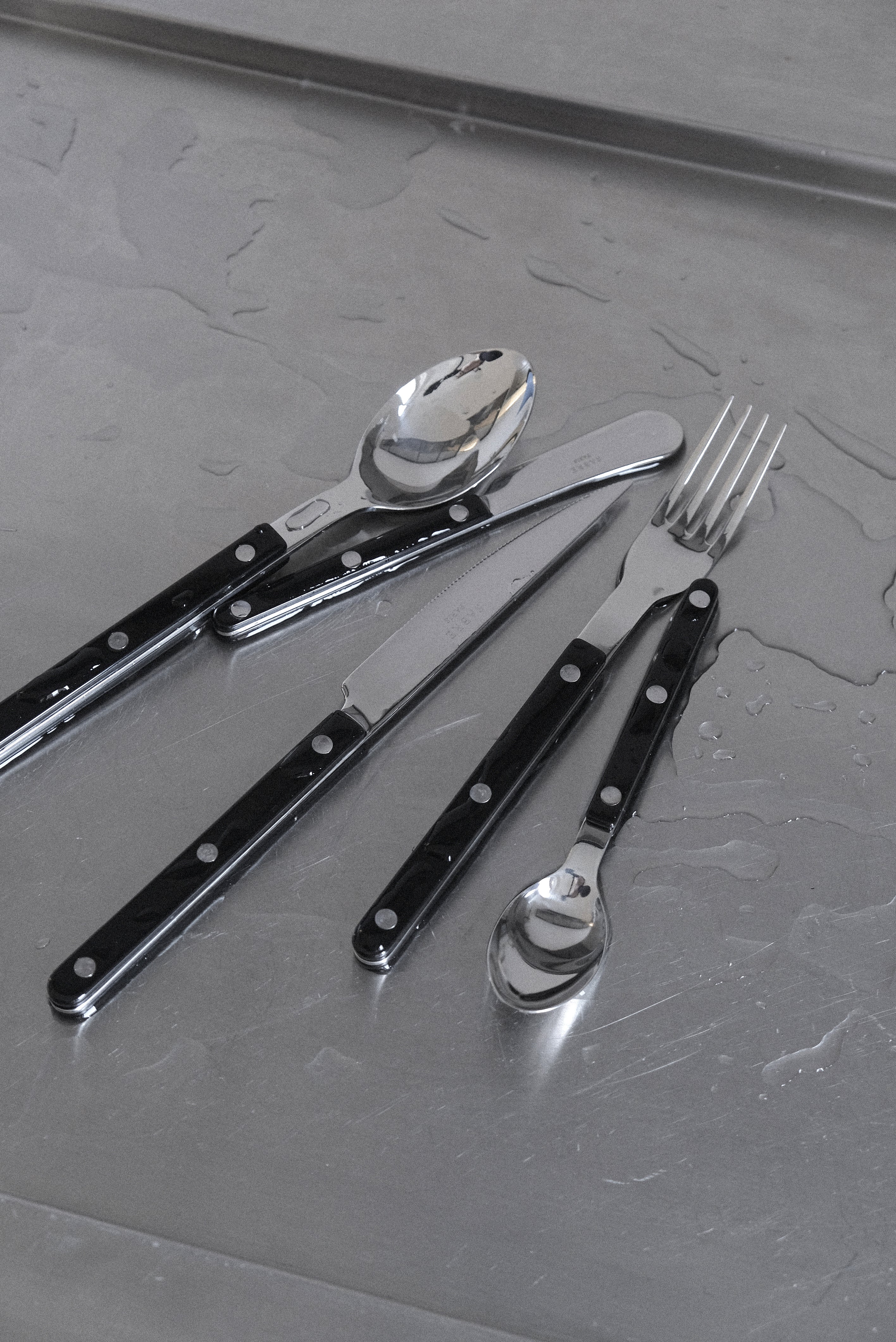Bistrot cutlery black-Sabre Paris-[interior]-[design]-KIOSK48TH