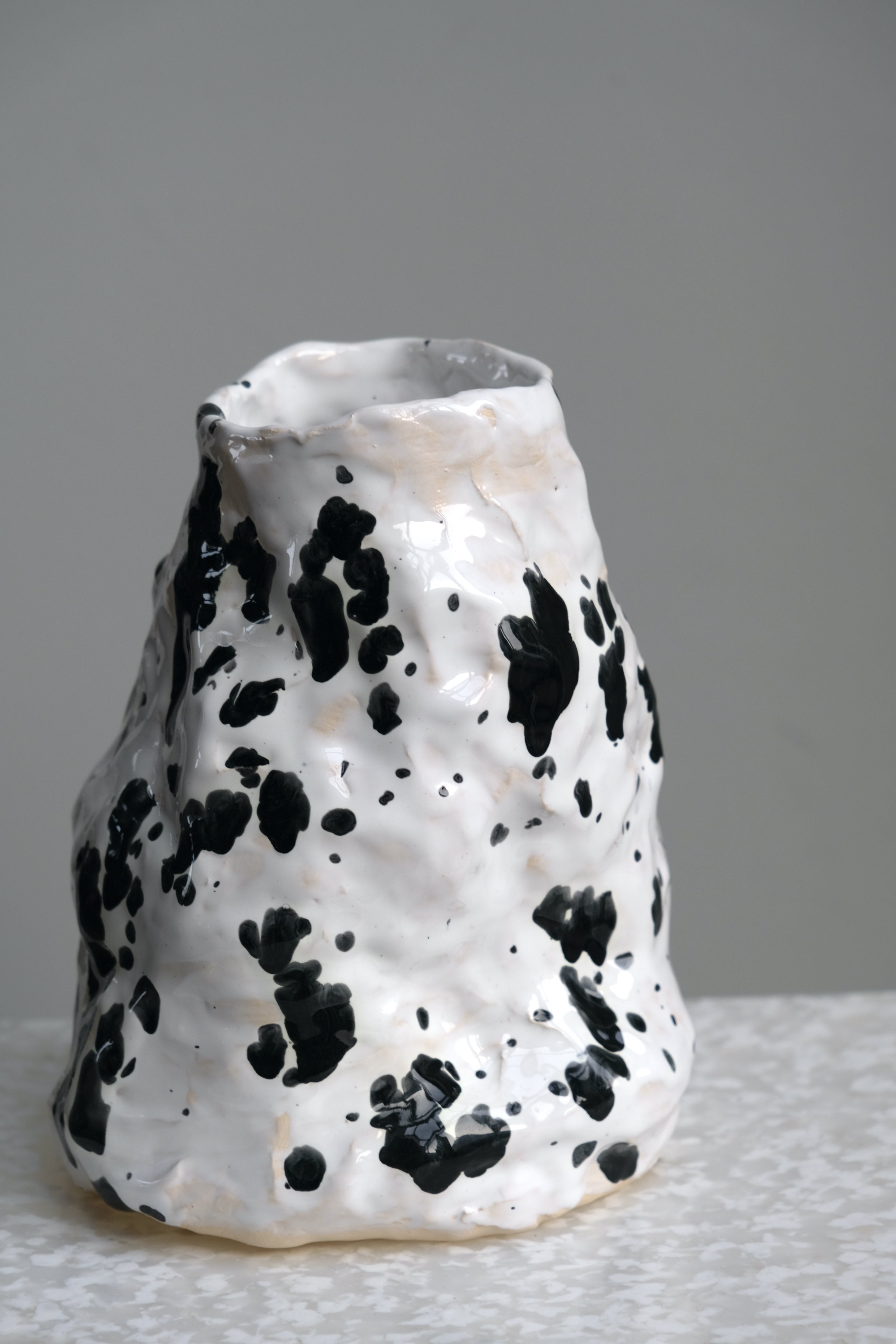 Glaze vase white/black-Emilie Holm-[interior]-[design]-KIOSK48TH