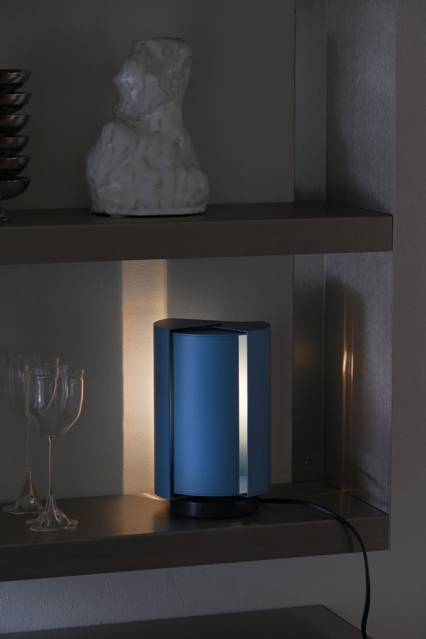 Pivotante á poser light blue-Nemo Lighting-[interior]-[design]-KIOSK48TH