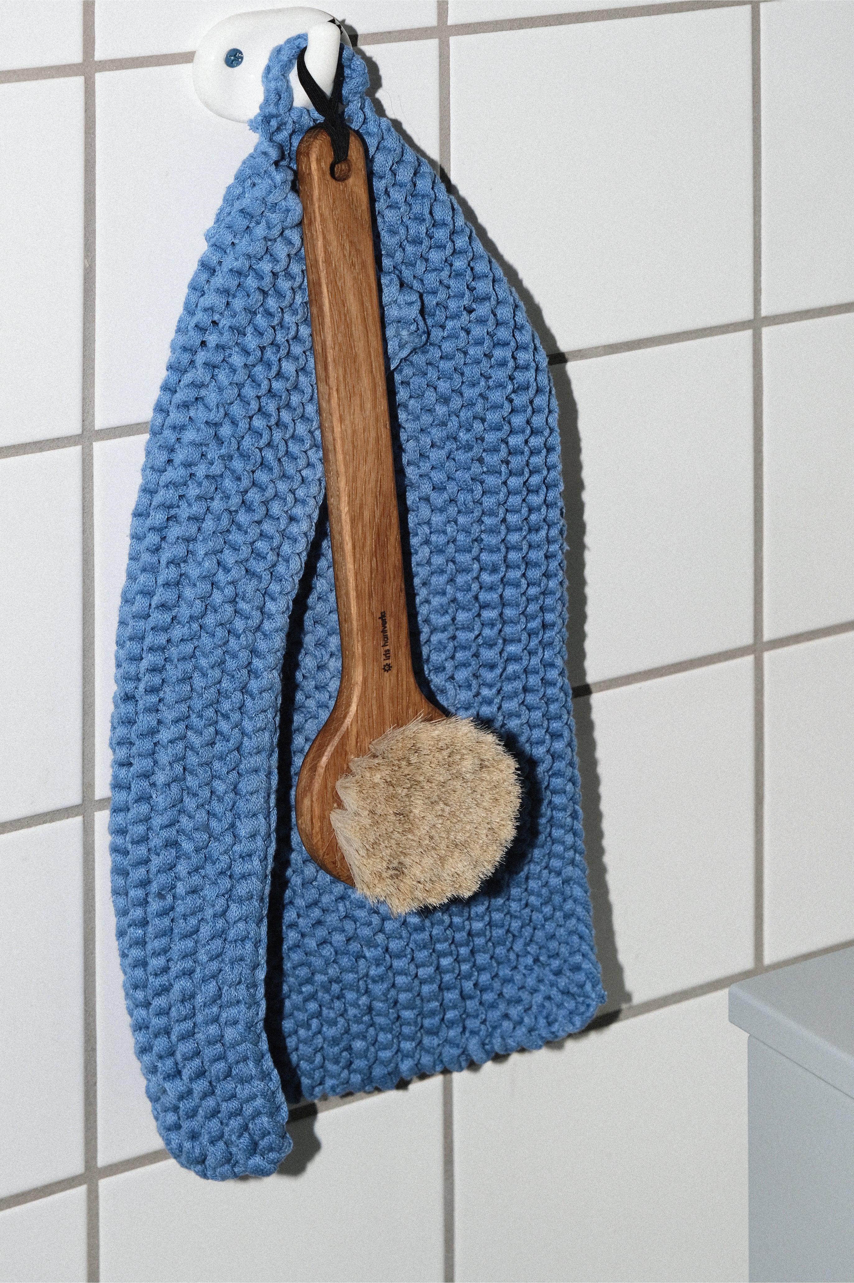 Bath brush oak-Iris Hantverk-[interior]-[design]-KIOSK48TH