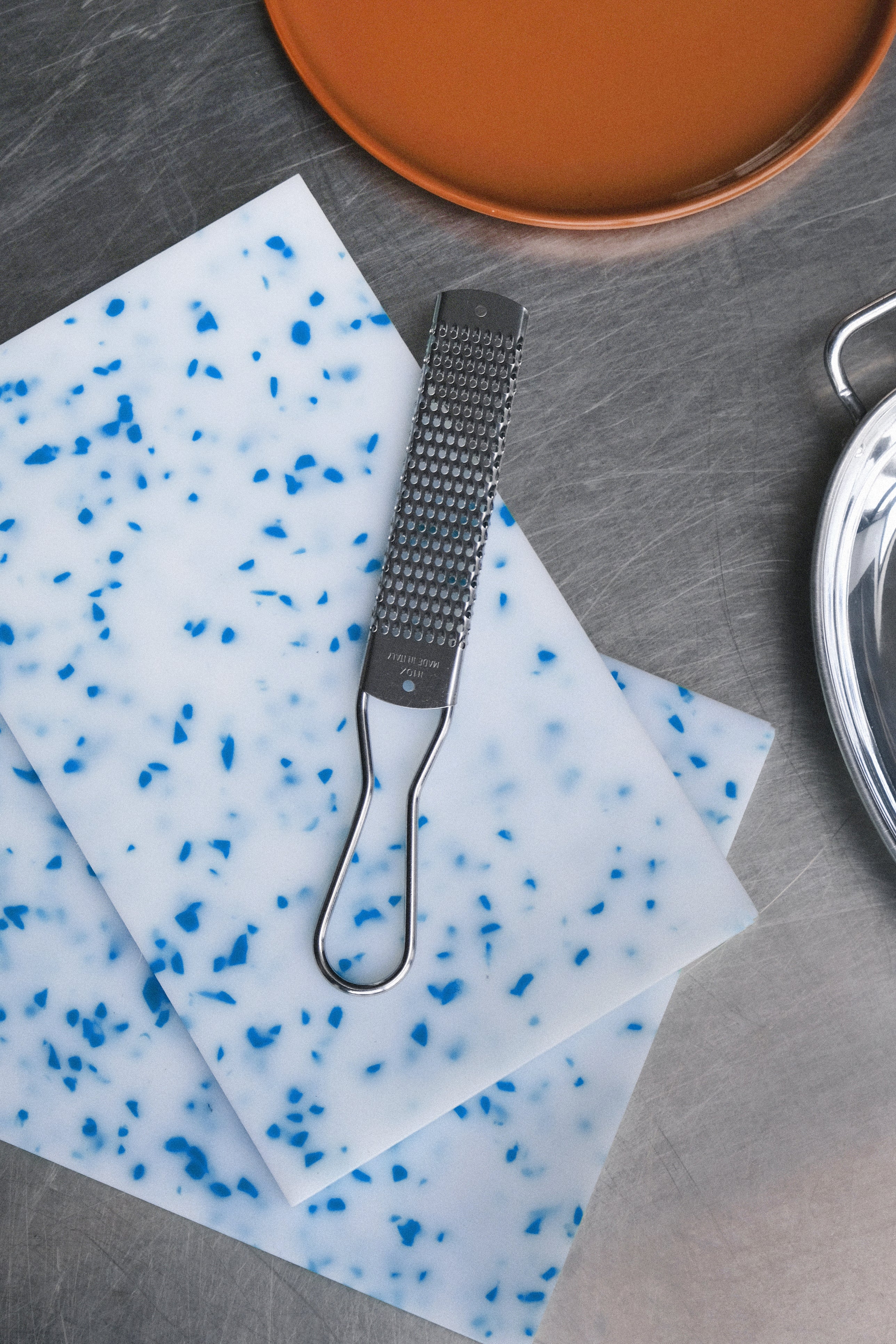 Grain chopping board blue-KIOSK48TH-KIOSK48TH