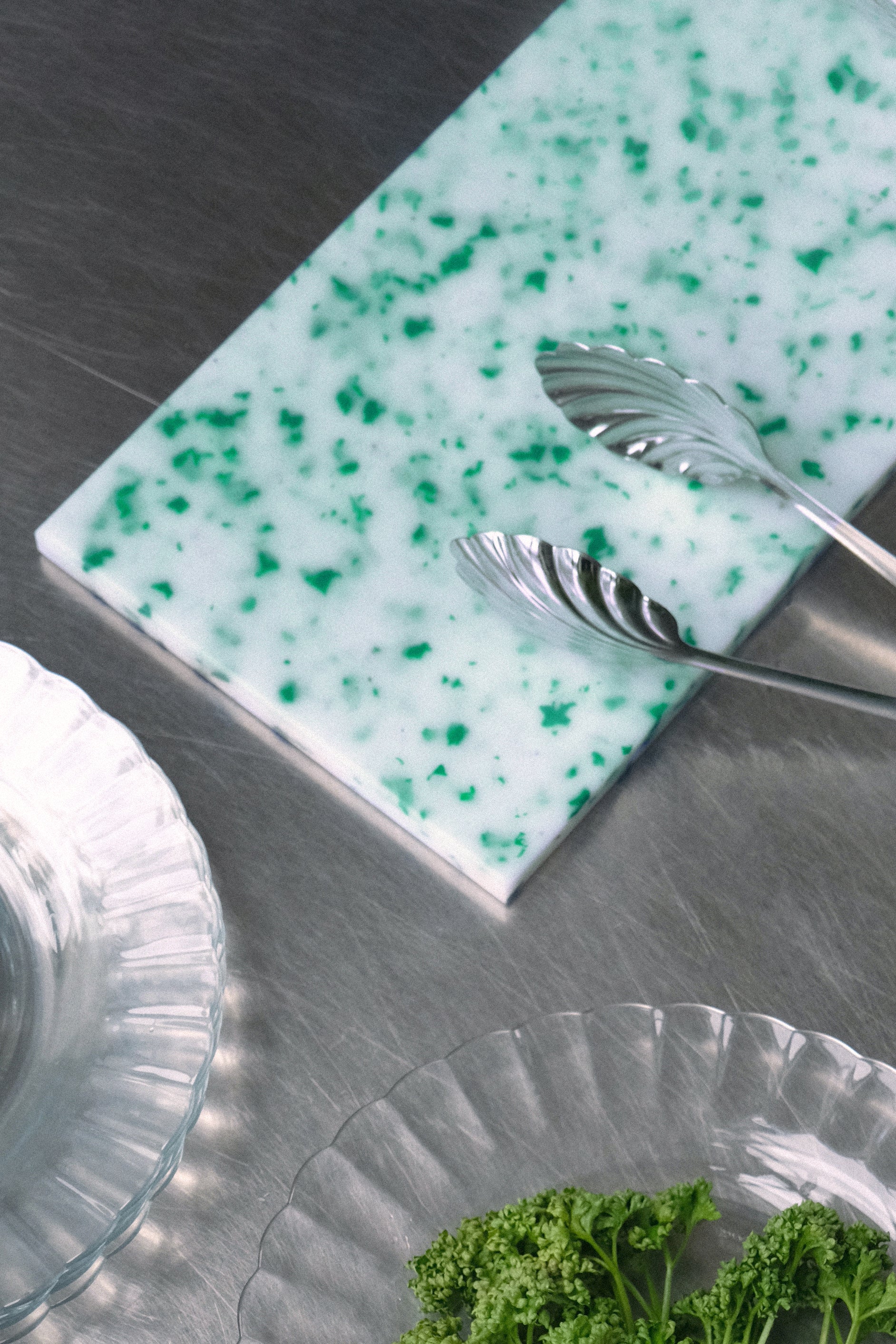 Grain chopping board green-KIOSK48TH-KIOSK48TH
