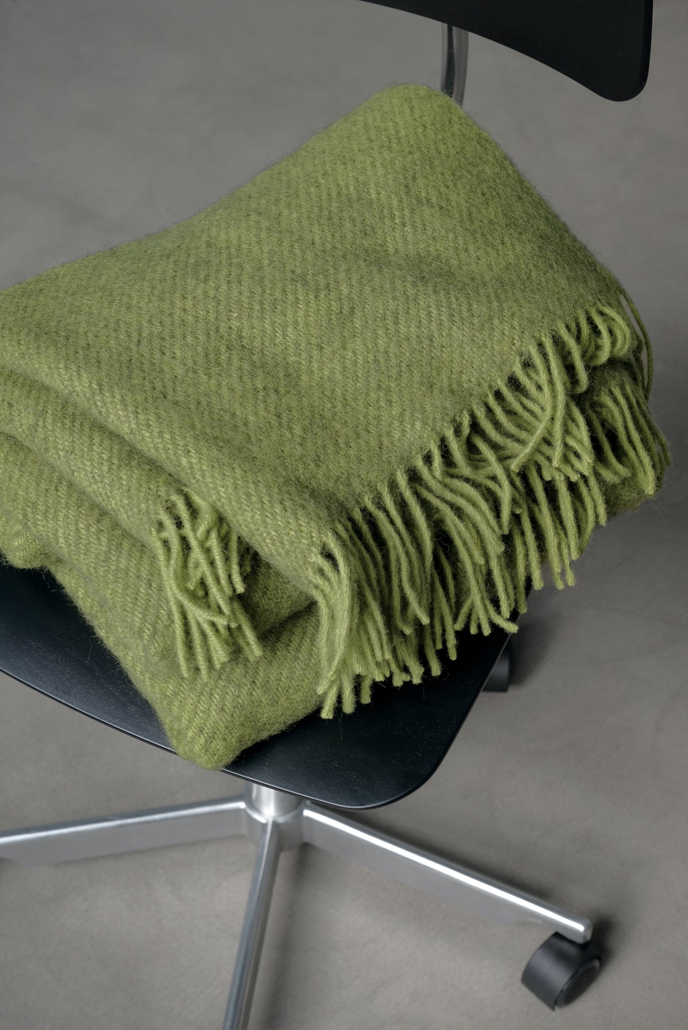 Gotland wool blanket pear-Klippan Yllefabrik-[interior]-[design]-KIOSK48TH