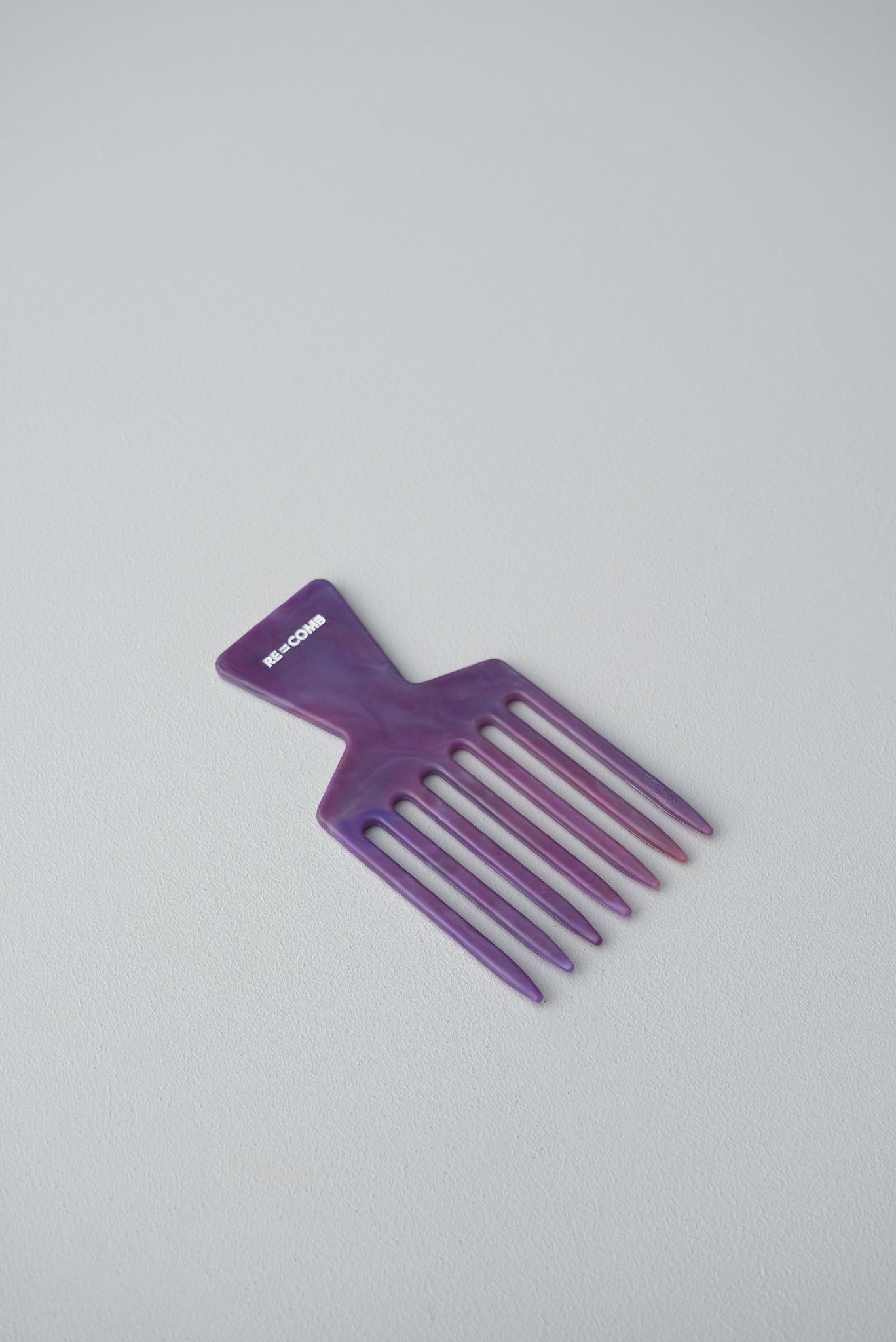 Recycled plastic hair comb 02 purple-RE-COMB-[interior]-[design]-KIOSK48TH