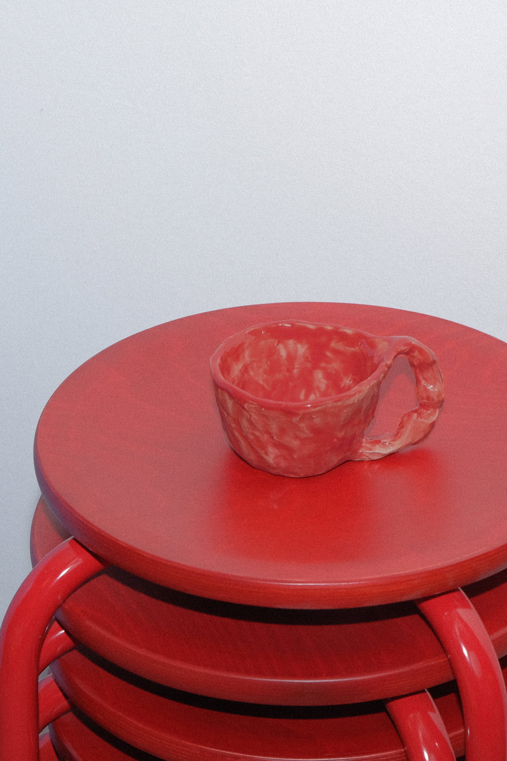 MUGs red-Emilie Holm-[interior]-[design]-KIOSK48TH